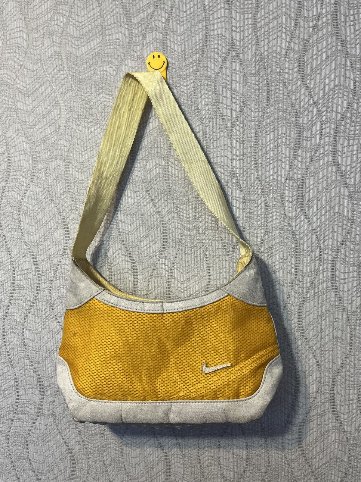 Nike × Vintage Vintage Nike Baguette Y2K Yellow Handbag Size ONE SIZE - 1 Thumbnail