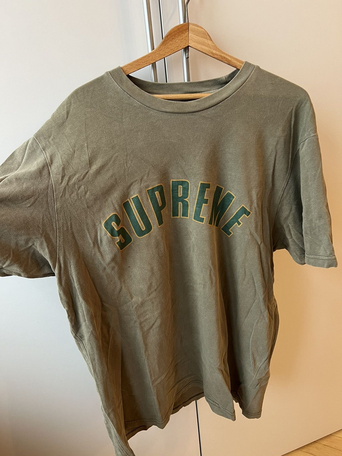 Supreme Supreme College tee SS24 Size US XL / EU 56 / 4 - 1 Thumbnail