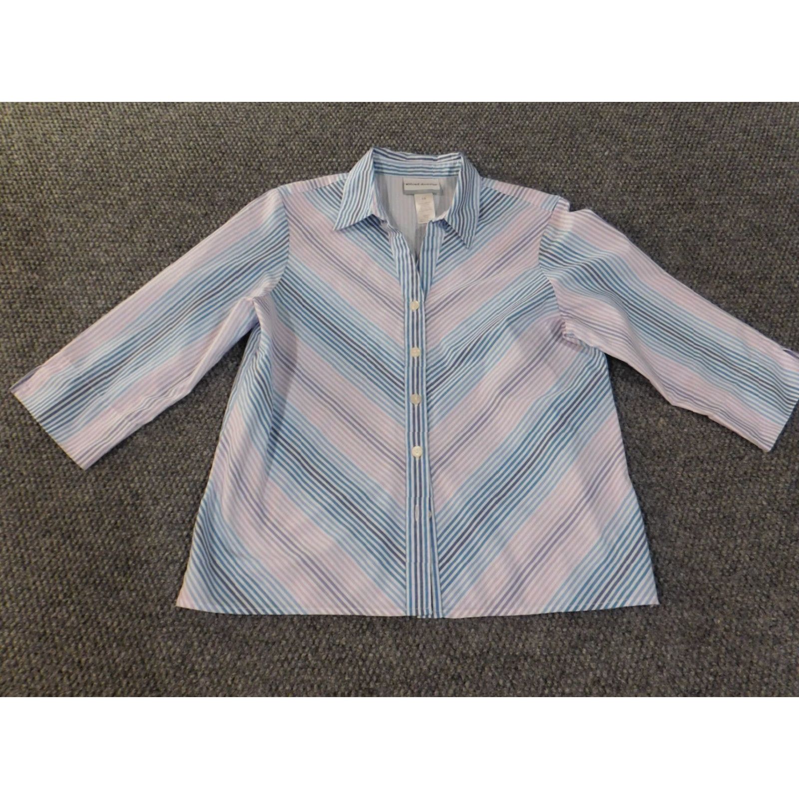 Vintage Alfred Dunner top Button-Up Shirt Petite PS Womens Blue Striped Collared Long Sleeve Polyester Regular Fit Size S / US 4 / IT 40 - 2 Thumbnail