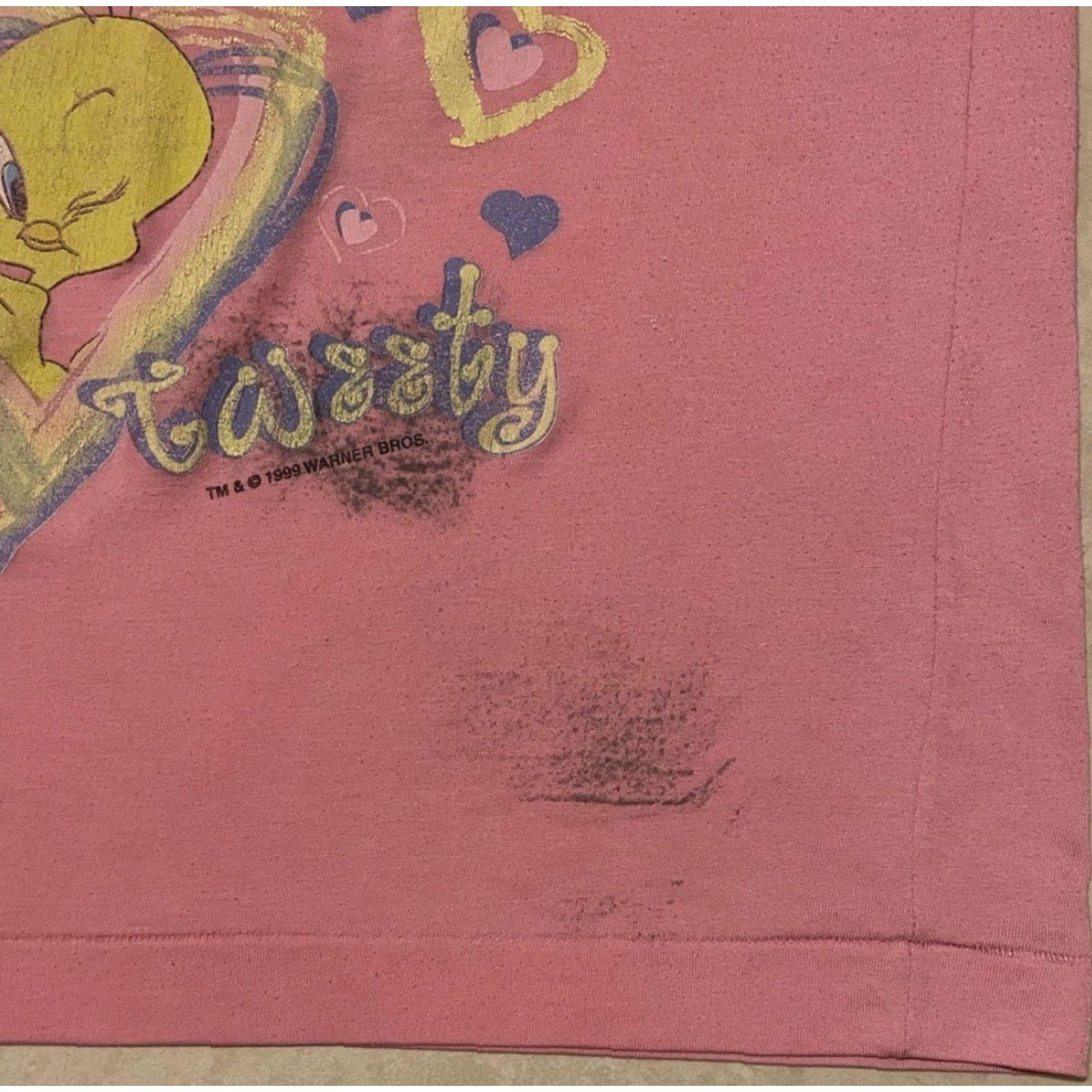 Vintage VINTAGE Tweety 90s Distressed Faded Shirt XS Men T-Shirt Pink Short Sleeve Cartoon Warner Bros Disney Heart USA Size US XS / EU 42 / 0 - 5 Thumbnail