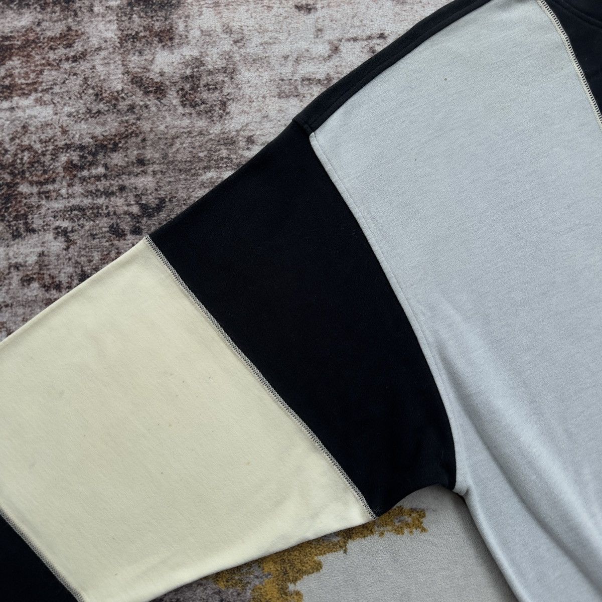 Other VINTAGE 90S ORIENTAL GEOMETRIC CREWNECK Size US L / EU 52-54 / 3 - 9 Thumbnail