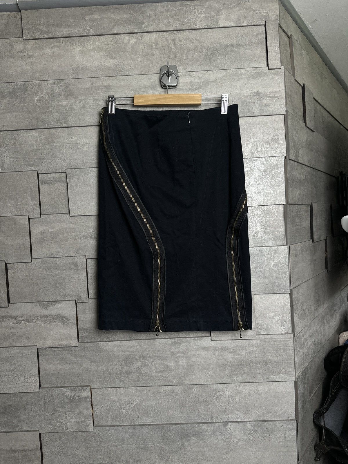 Alexander McQueen Alexander McQueen MCQ Midi Skird Avantgarde Archive Designer Size 28" / US 6 / IT 42 - 2 Thumbnail