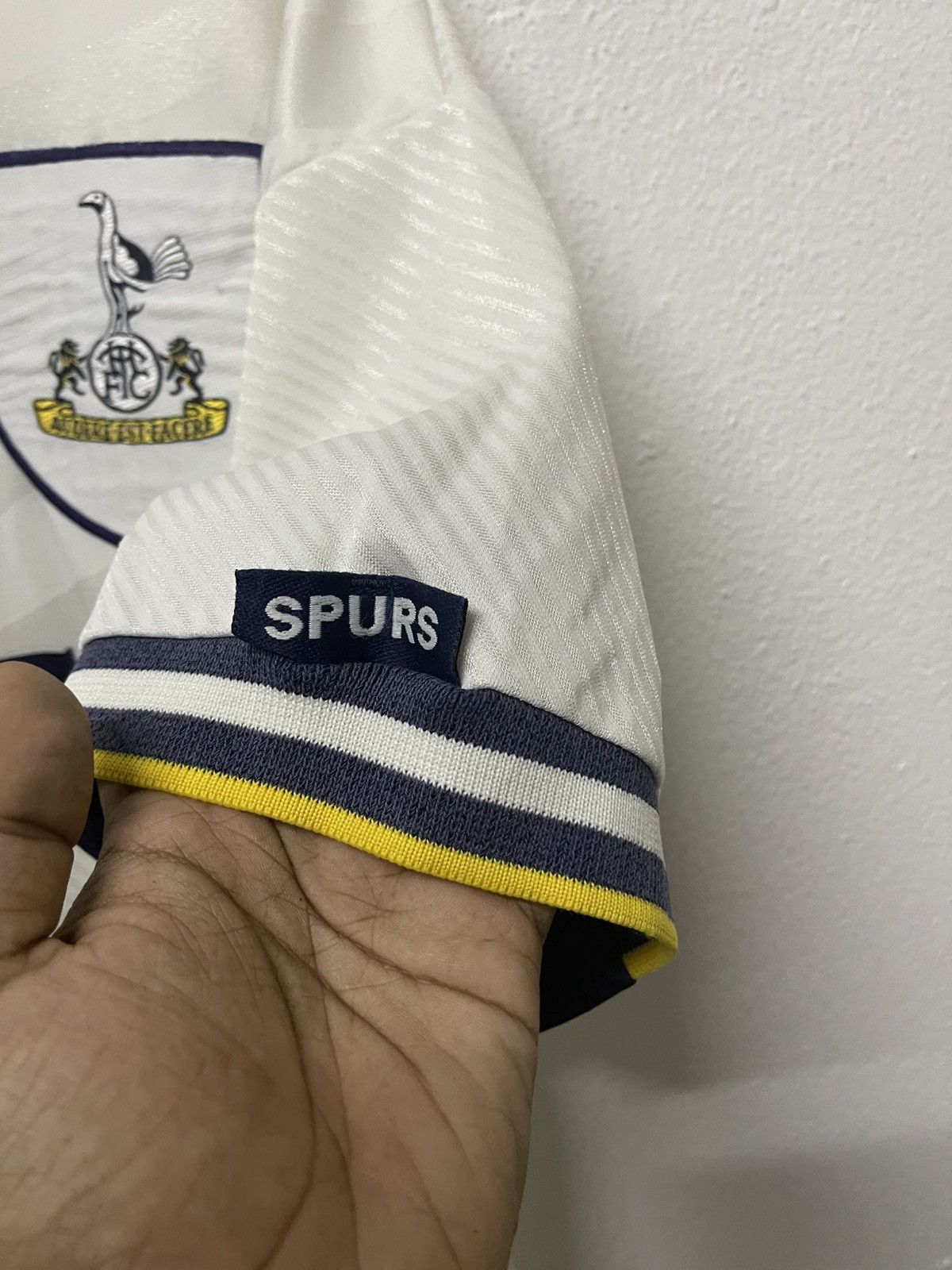 Umbro VINTAGE 93/95 TOTTENHAM HOTSPUR FC HOME JERSEY Size US M / EU 48-50 / 2 - 8 Thumbnail