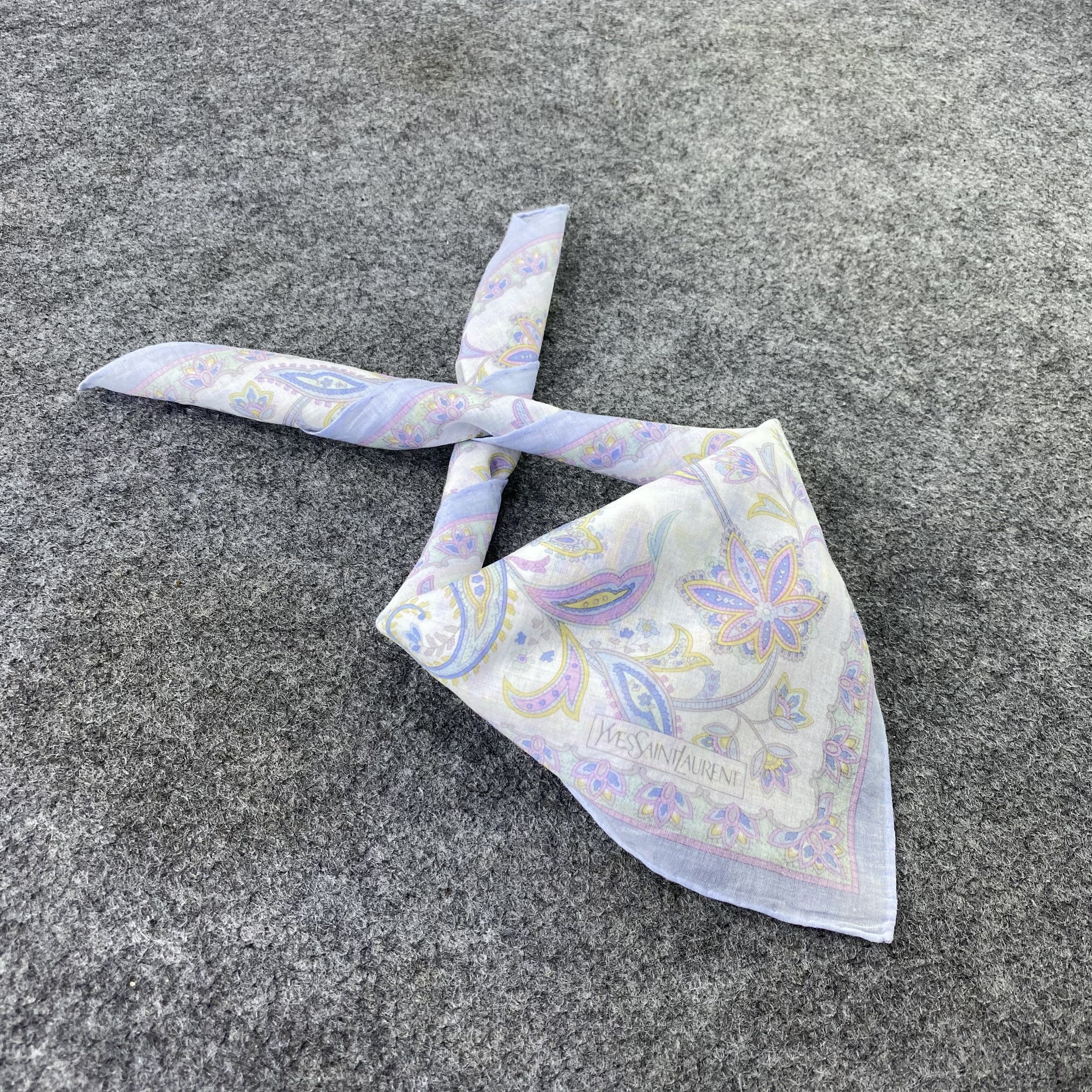 Designer Yves Saint Laurent Handkerchief / Bandana /Neckerchief-B1261 Size ONE SIZE - 1 Thumbnail