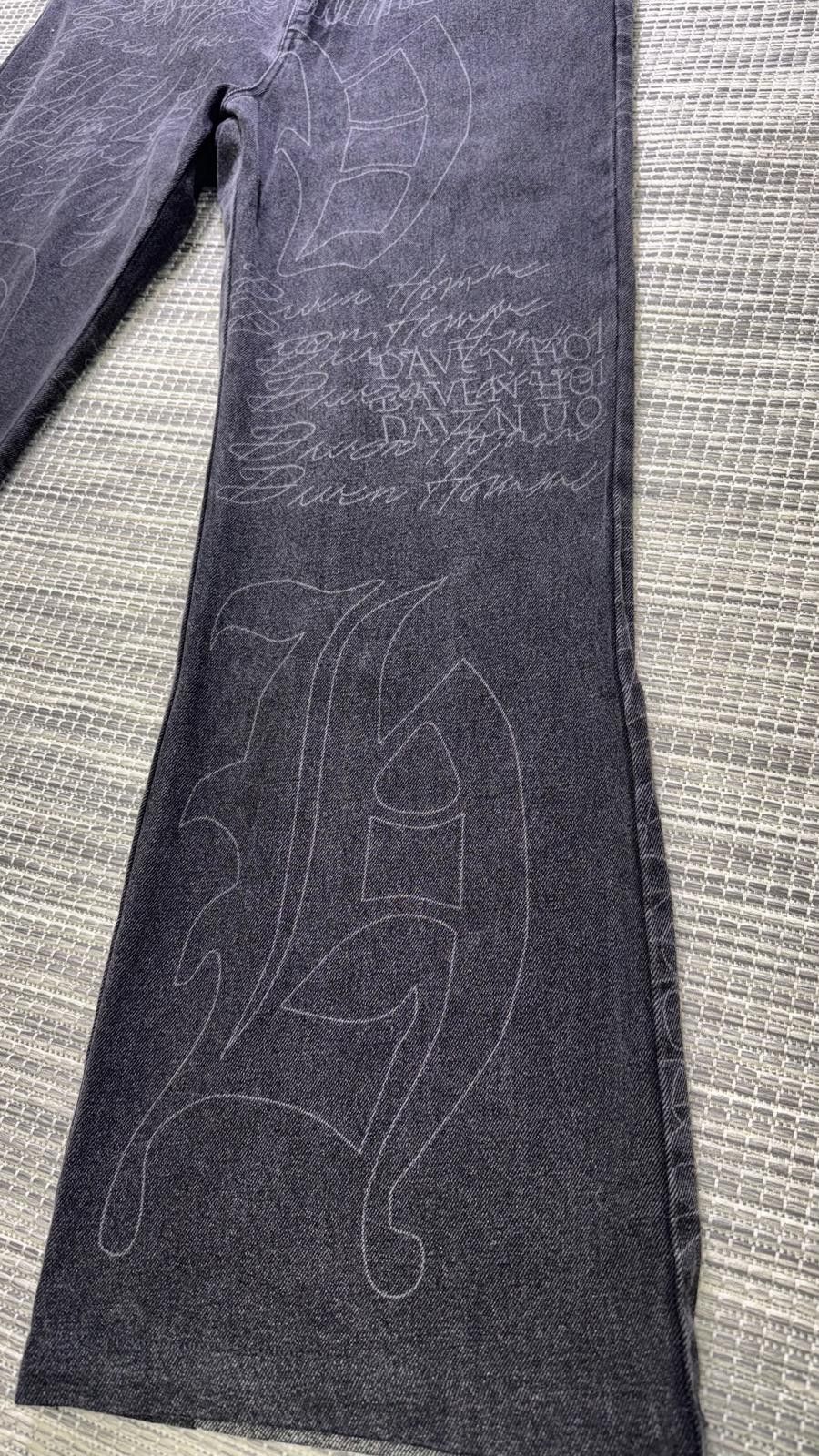 Daven Homme Graffiti Denim Pants