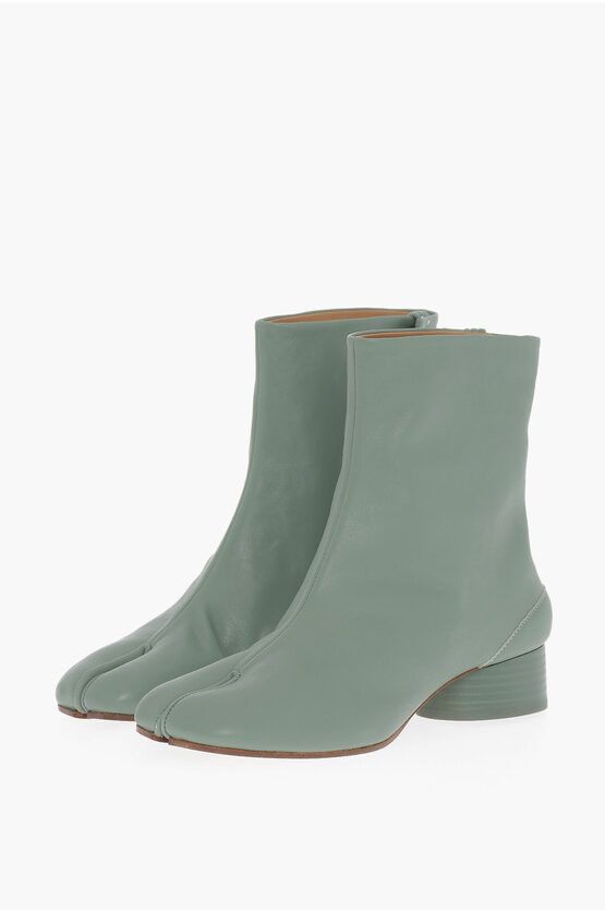 image of Maison Margiela Mm22 Solid Color Saffiano Leather Tabi Ankle Boots in Green, Women's (Size 5)