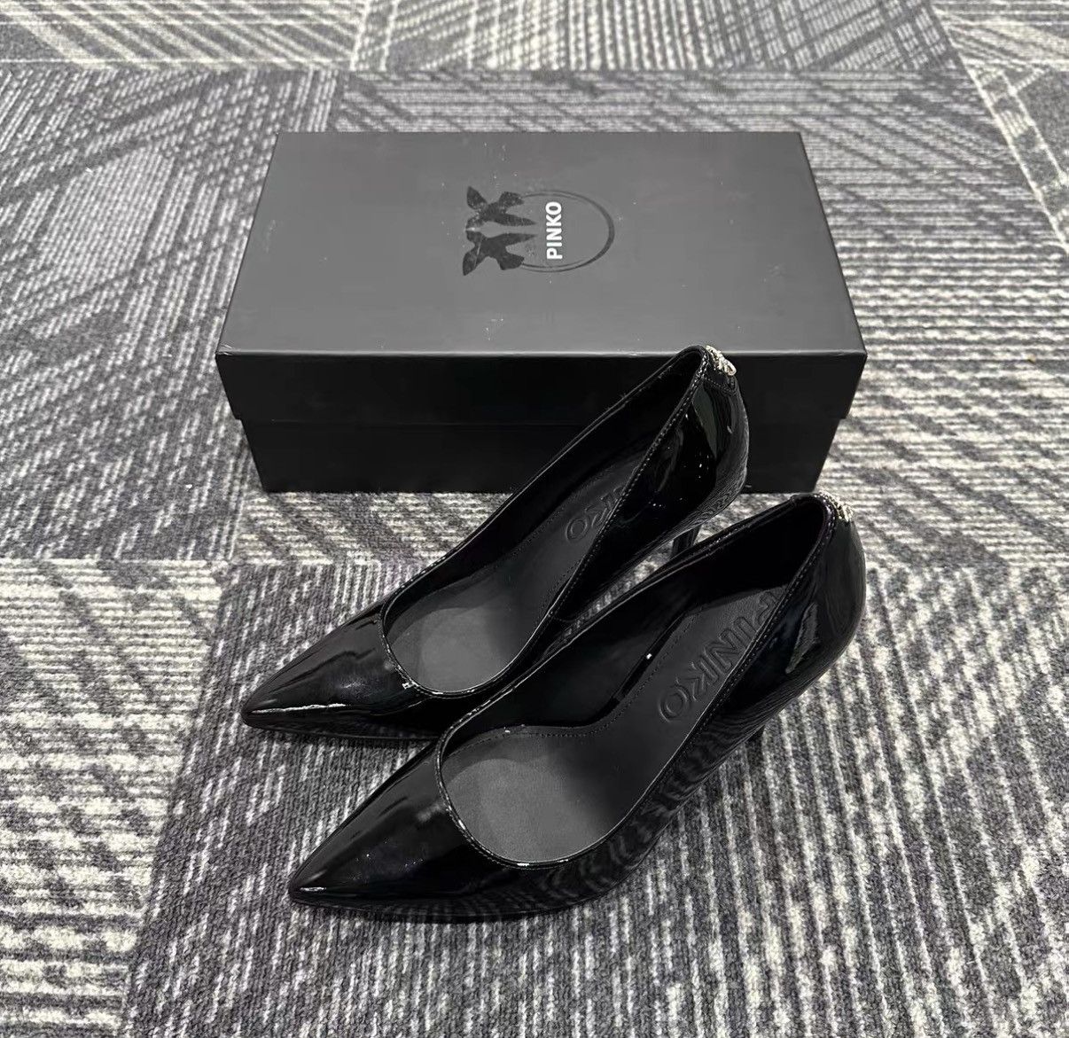 Pinko Pinko Love Birds Calf Leather Slip-On High Heels J42 Size US 6 / IT 36 - 1 Thumbnail