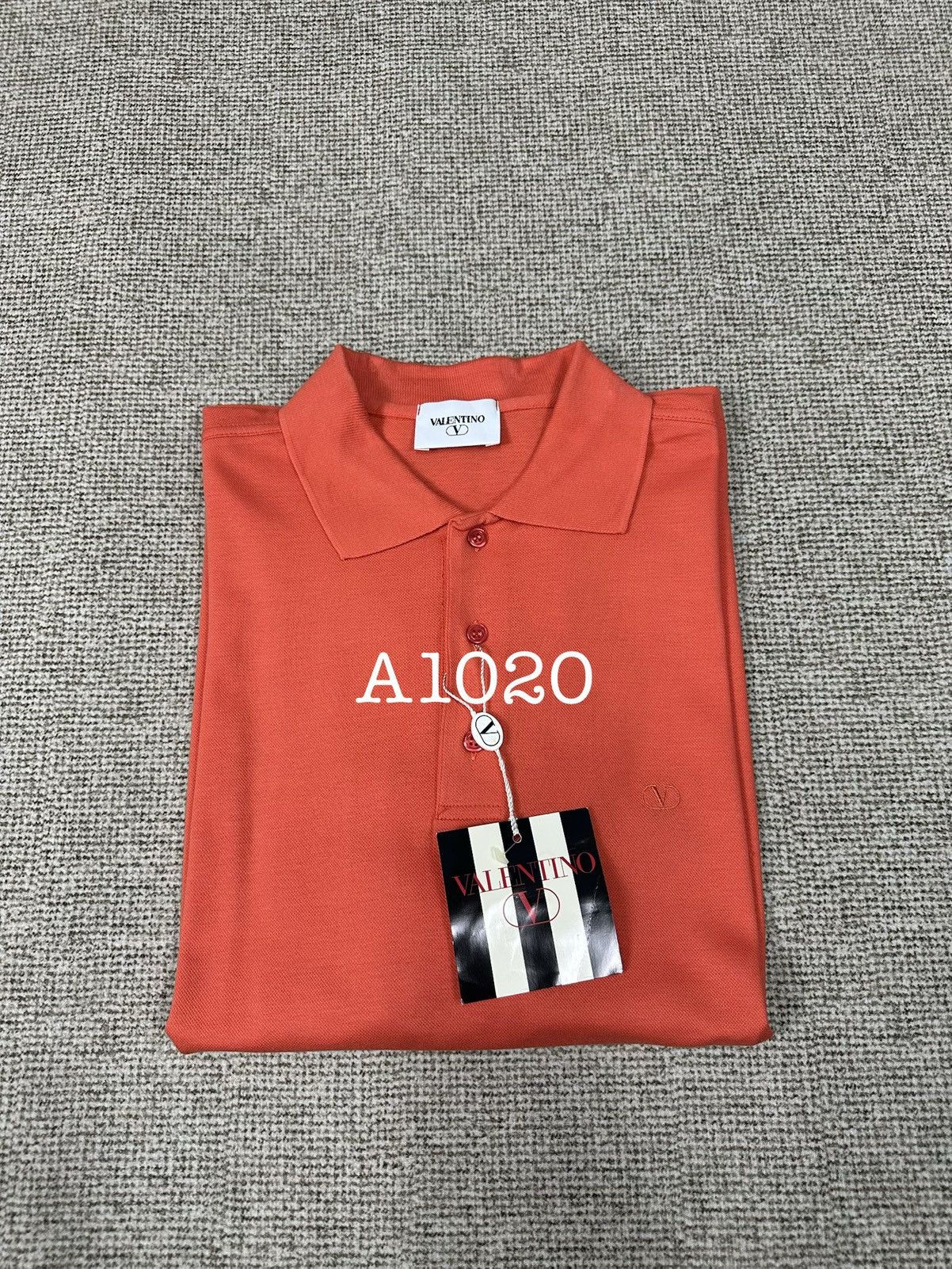 Valentino Vintage Valentino Polo Tee NOS A1020 Size US M / EU 48-50 / 2 - 12 Thumbnail