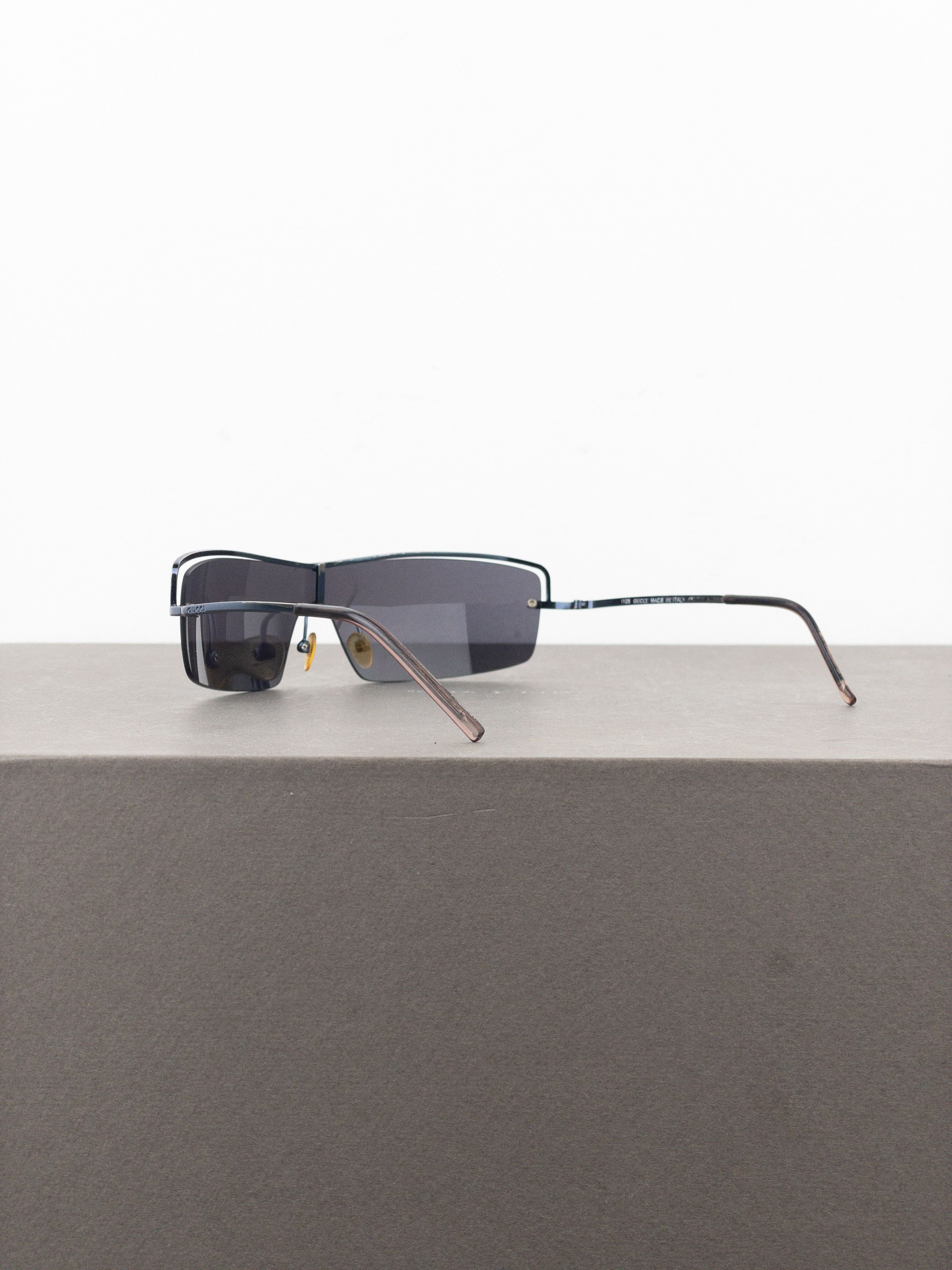 Gucci Gucci by Tom Ford 2000s GG2683/S Wrap Mask Shield Sunglasses Size ONE SIZE - 7 Thumbnail