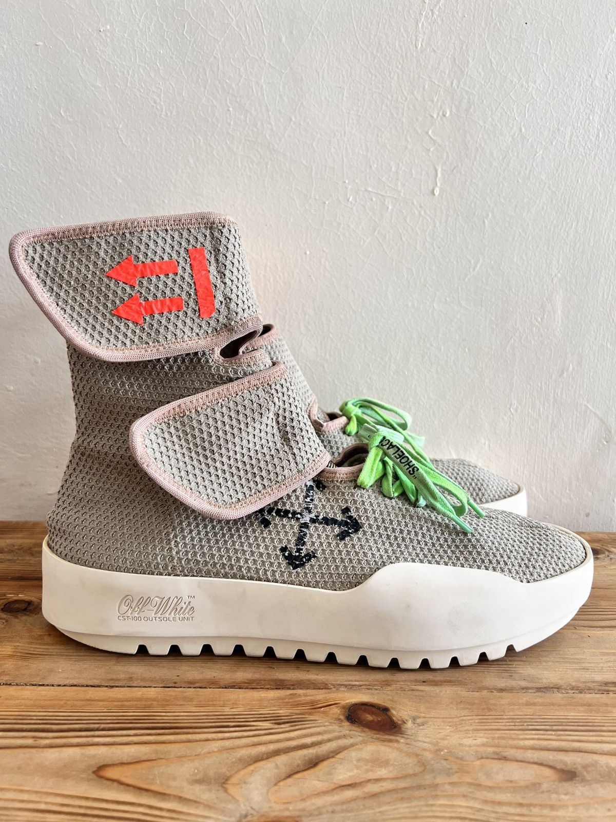 Off-White MOTO WRAP Light Grey