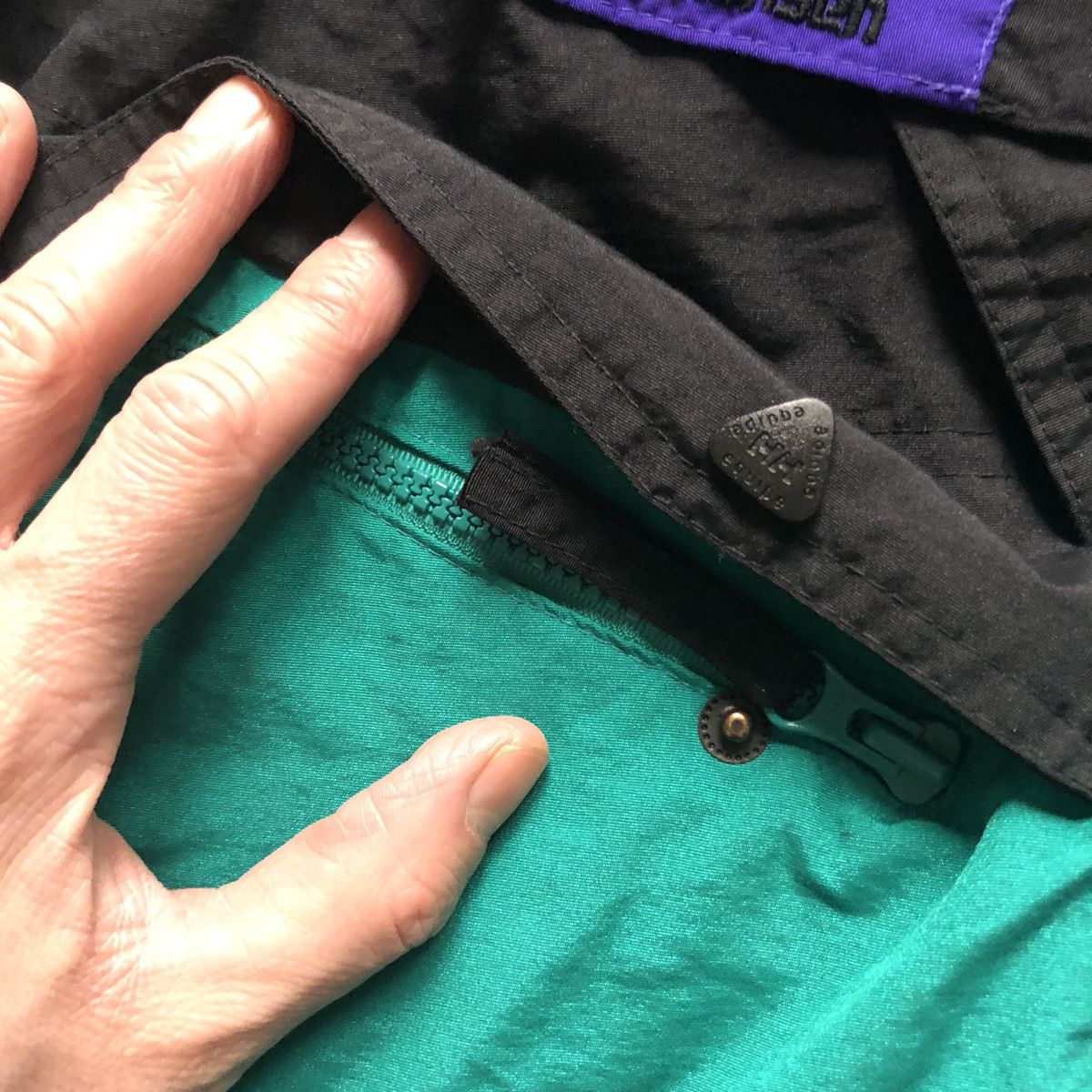 Helly Hansen Gorpcore Vintage Helly Hansen multi pocket Jacket 90s era Size US XL / EU 56 / 4 - 7 Thumbnail