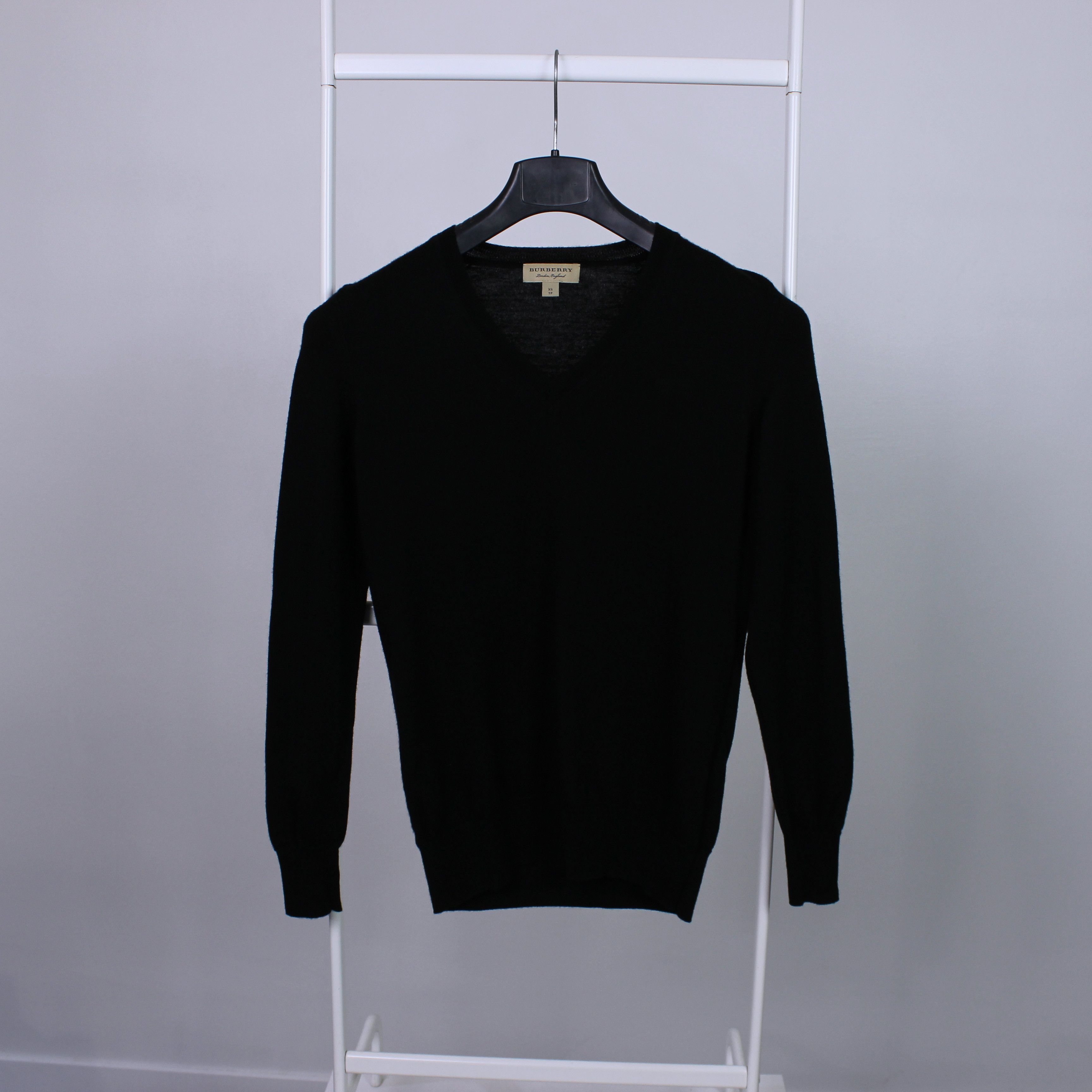 Burberry Burberry sweater women pure wool black XS Size XS / US 0-2 / IT 36-38 - 1 Thumbnail