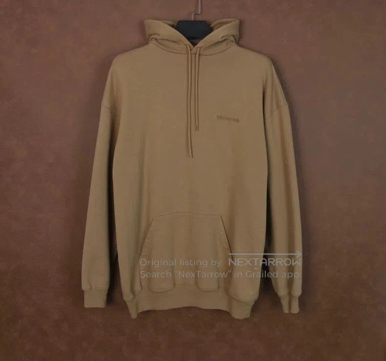 Balenciaga Balenciaga Beige Embroidered Logo Hoodie. Size US S / EU 44-46 / 1 - 1 Thumbnail