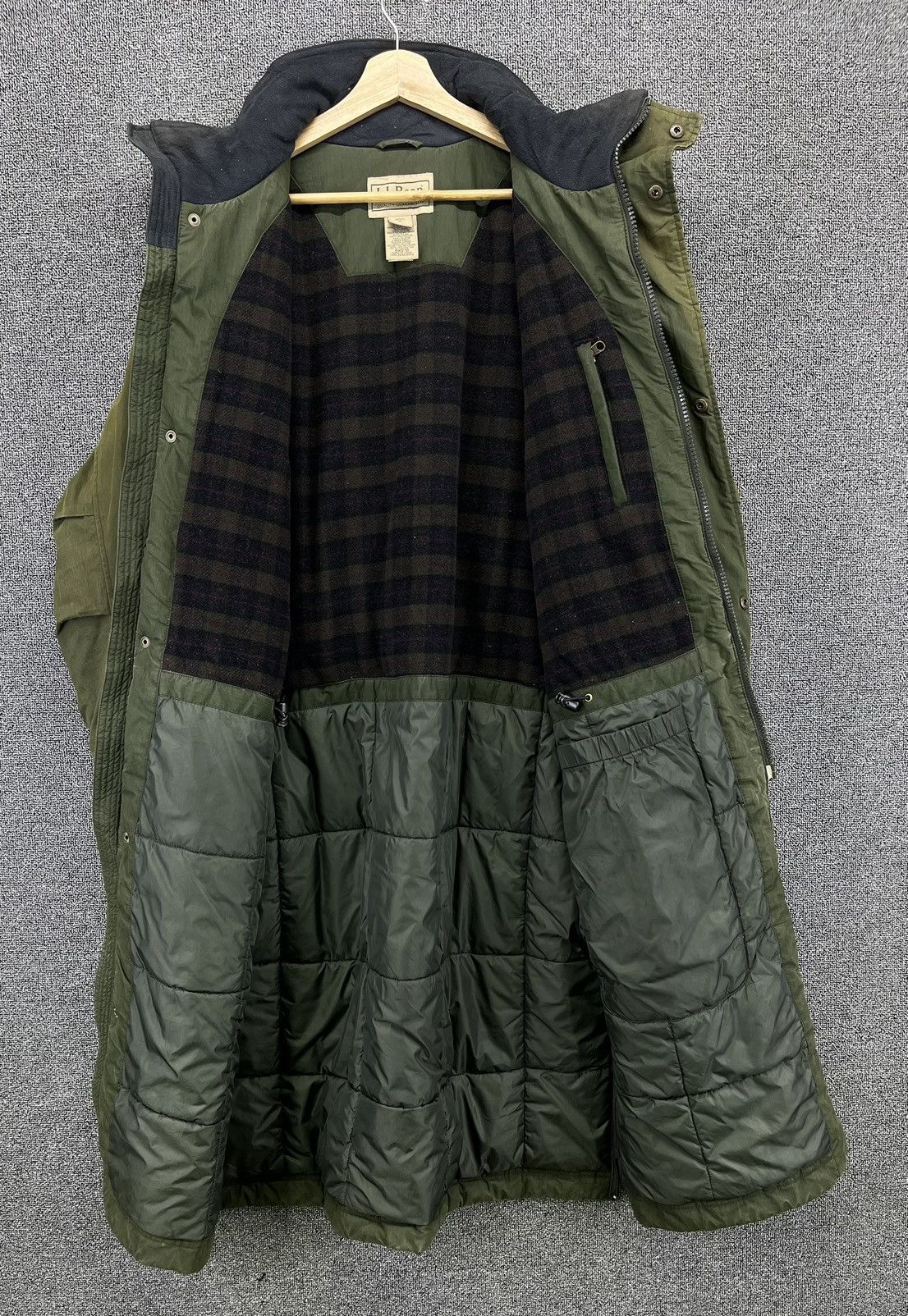 L.L. Bean Vintage L.L. Bean Military Army Trashed Long Jacket Size US M / EU 48-50 / 2 - 6 Thumbnail