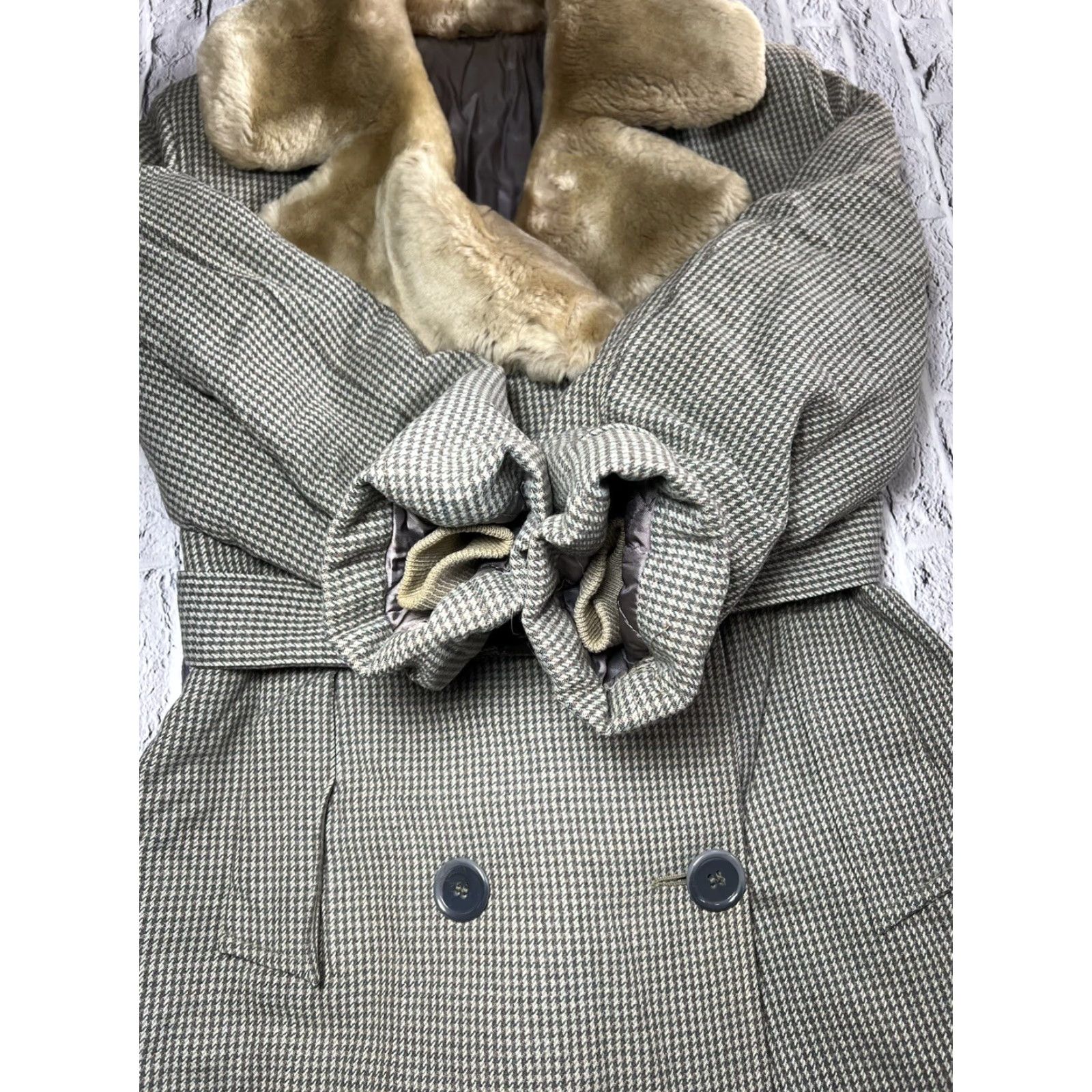 Greats VINTAGE robitshek schneider Great Western Wool Houndstooth Jacket Womens Coat Overcoat S Green Fur Trim Double Breasted Belted Wool Lined Buttoned Size S / US 4 / IT 40 - 5 Thumbnail