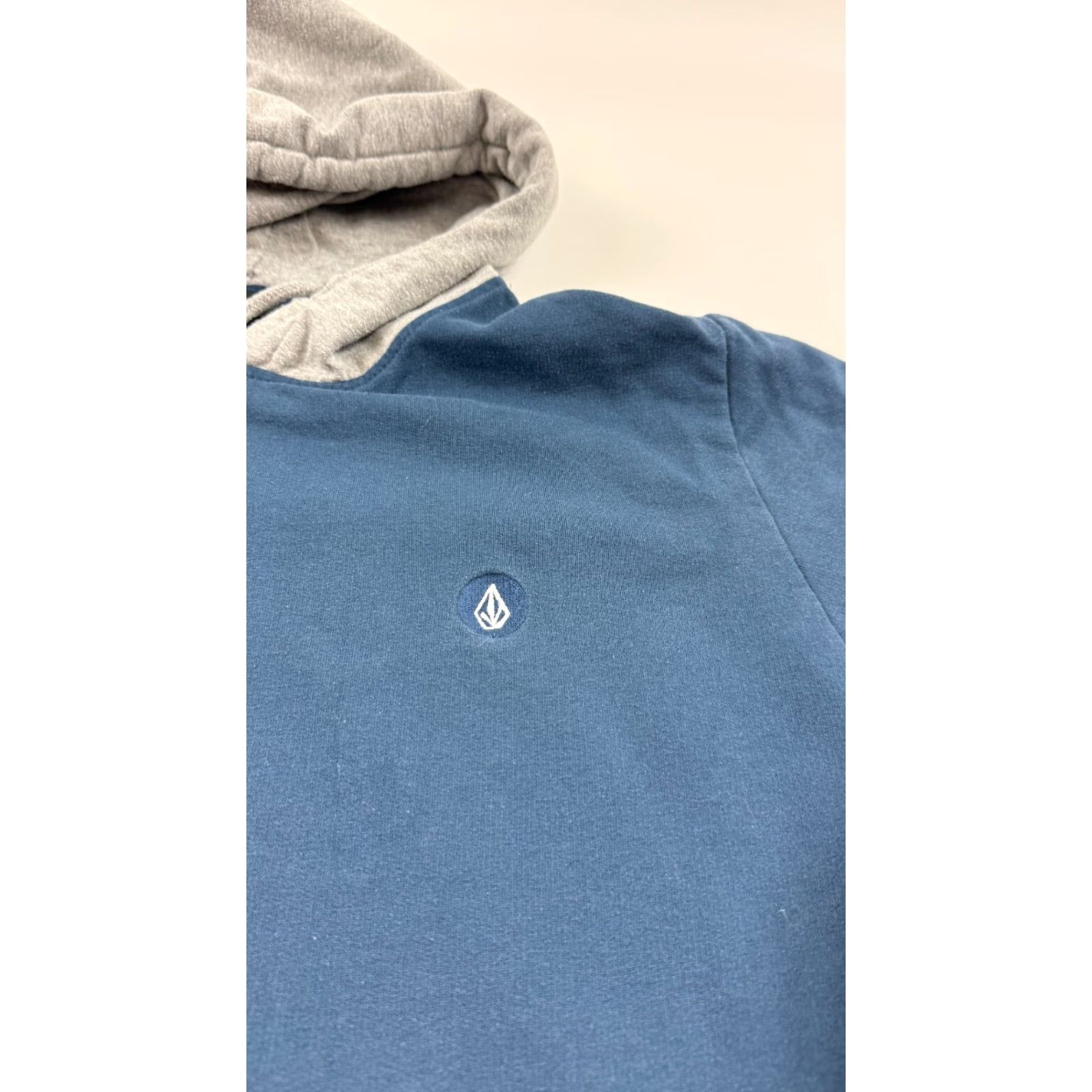 Volcom VINTAGE Volcom Hoodie Sweatshirt Mens Pullover Fall Winter Blue Gray Fleece Lined Pockets Size US S / EU 44-46 / 1 - 3 Thumbnail
