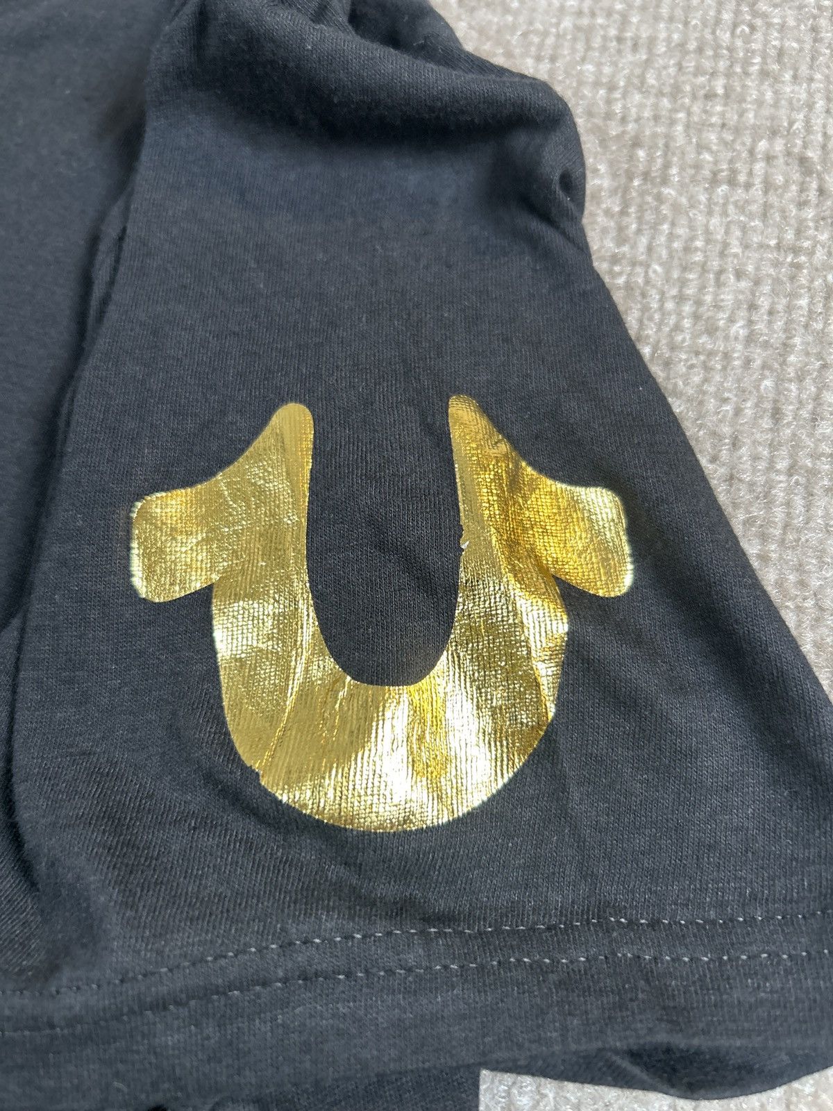 True Religion True Religion Men’s Black Gold Logo T-Shirt Size Large 0068 Size US L / EU 52-54 / 3 - 3 Thumbnail