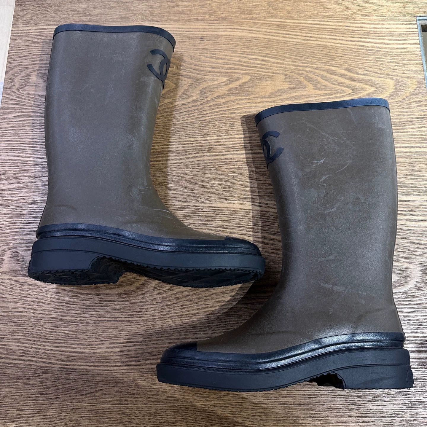 Chanel Chanel 24A May188 Olive Color-Blocked Rain Boots 35 Size US 4.5 / IT 34.5 - 3 Thumbnail