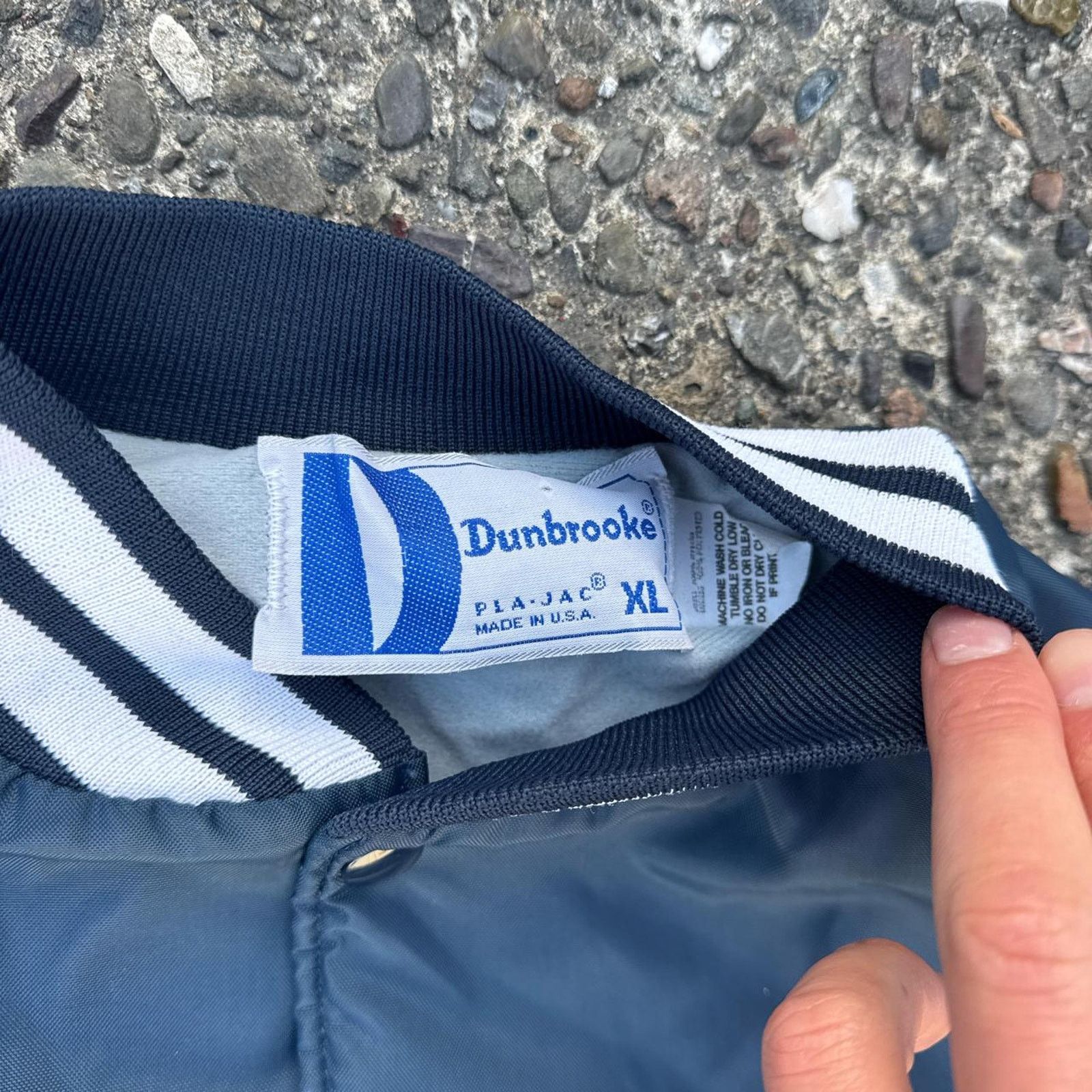 Dunbrooke Vintage 90s dunbrooke Hartwell Nylon Bomber Jacket –Size XL Size US XL / EU 56 / 4 - 4 Thumbnail