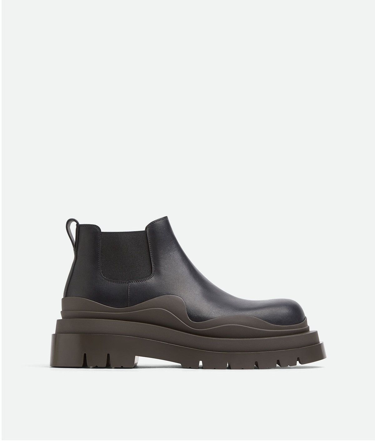 image of Bottega Veneta Tire Chelsea Ankle Boot in Black, Men's (Size 9)