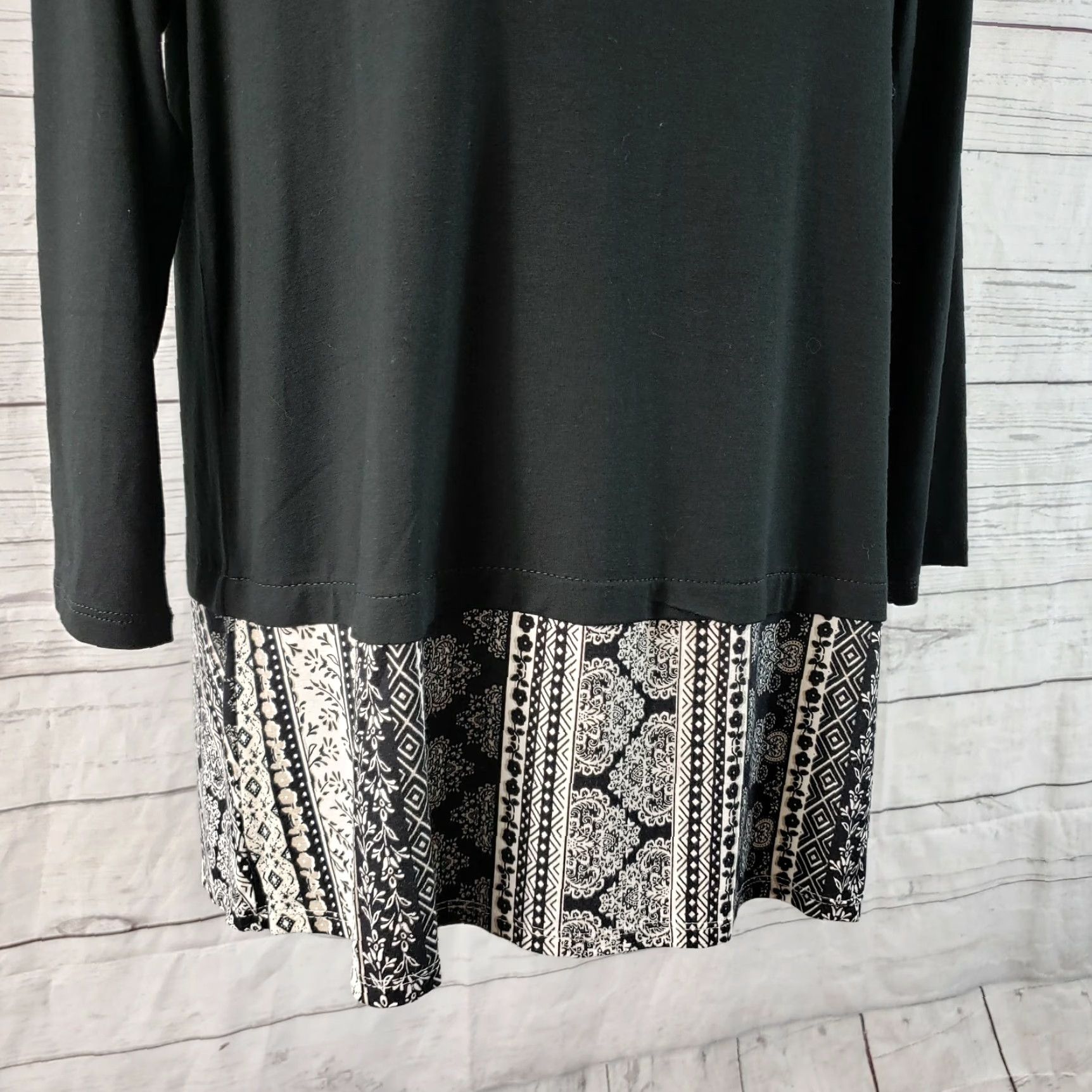 J. Jill J Jill Wearever Collection Womens Top Sz Small Black White 3/4 Sleeve Rayon Blouse Knit Pullover Round Neck Womens Size S / US 4 / IT 40 - 3 Thumbnail