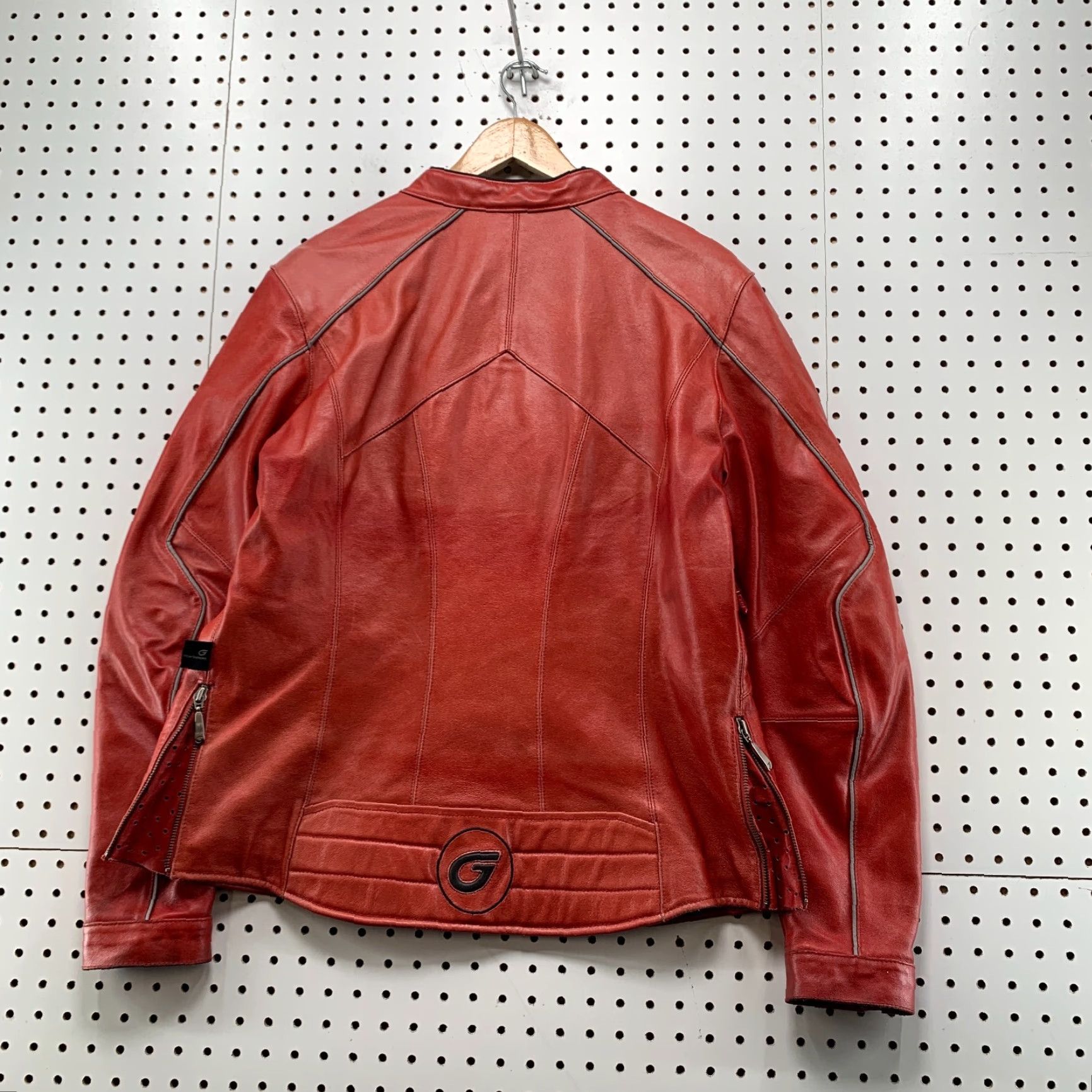 Shein Hein Gericke Leather Motorcycle Jacket Womens Size 14 Red Motorcycle Jacket Womens Size 14 Red Cafe Racer 22x26 Vintage: Yes Size XL / US 12-14 / IT 48-50 - 2 Thumbnail