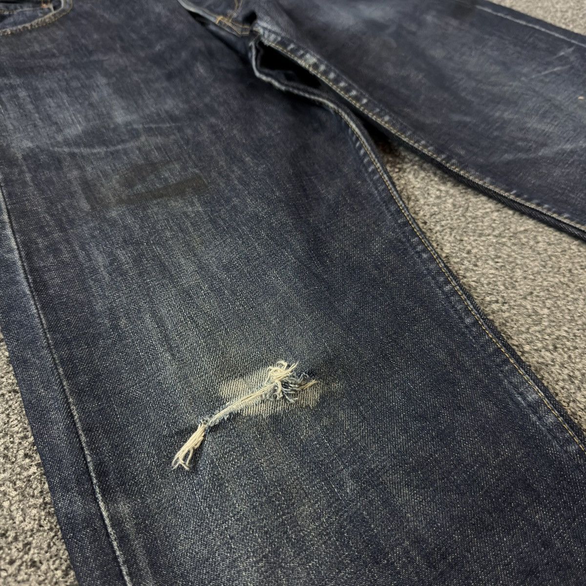 Levi's Vintage Clothing Vintage 90s Levis 509 Button Fly Distressed Blue Denim W31 Size US 31 - 5 Thumbnail