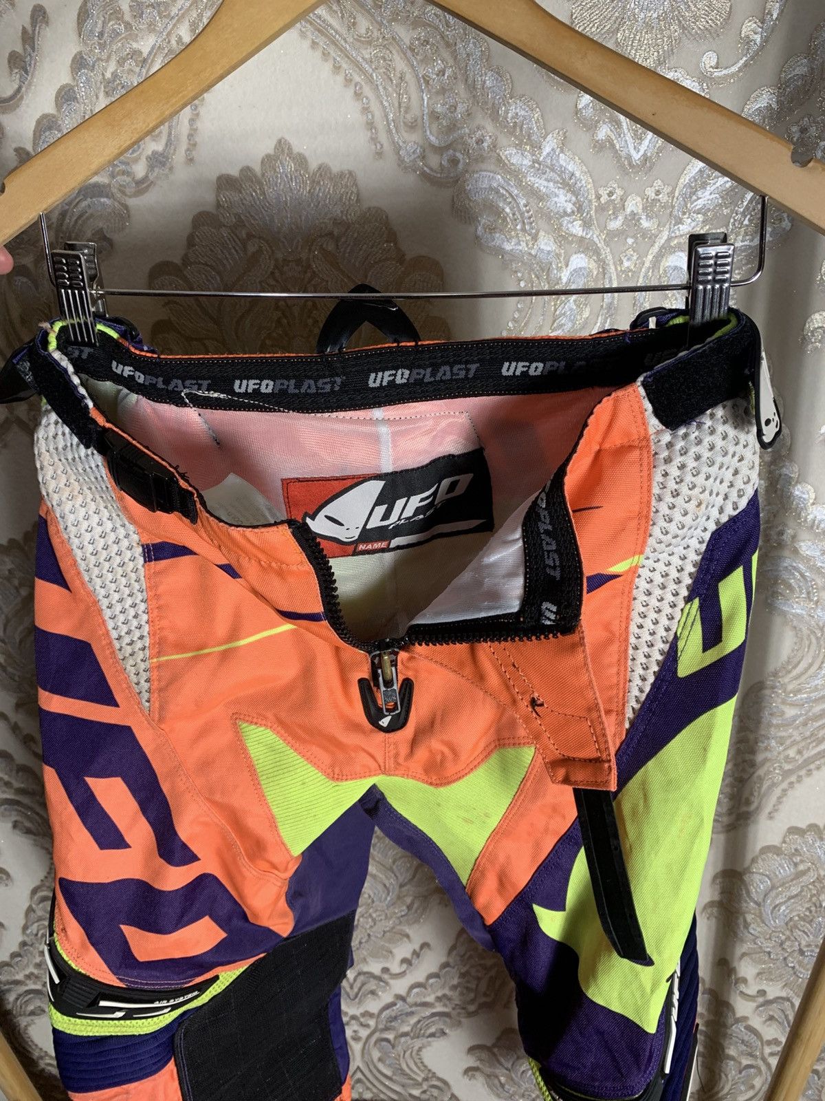 NASCAR VINTAGE UFO PLAST MOTORCYCLE BIKE RACING PANTS RETRO Y2K 90s Size US 28 / EU 44 - 11 Thumbnail