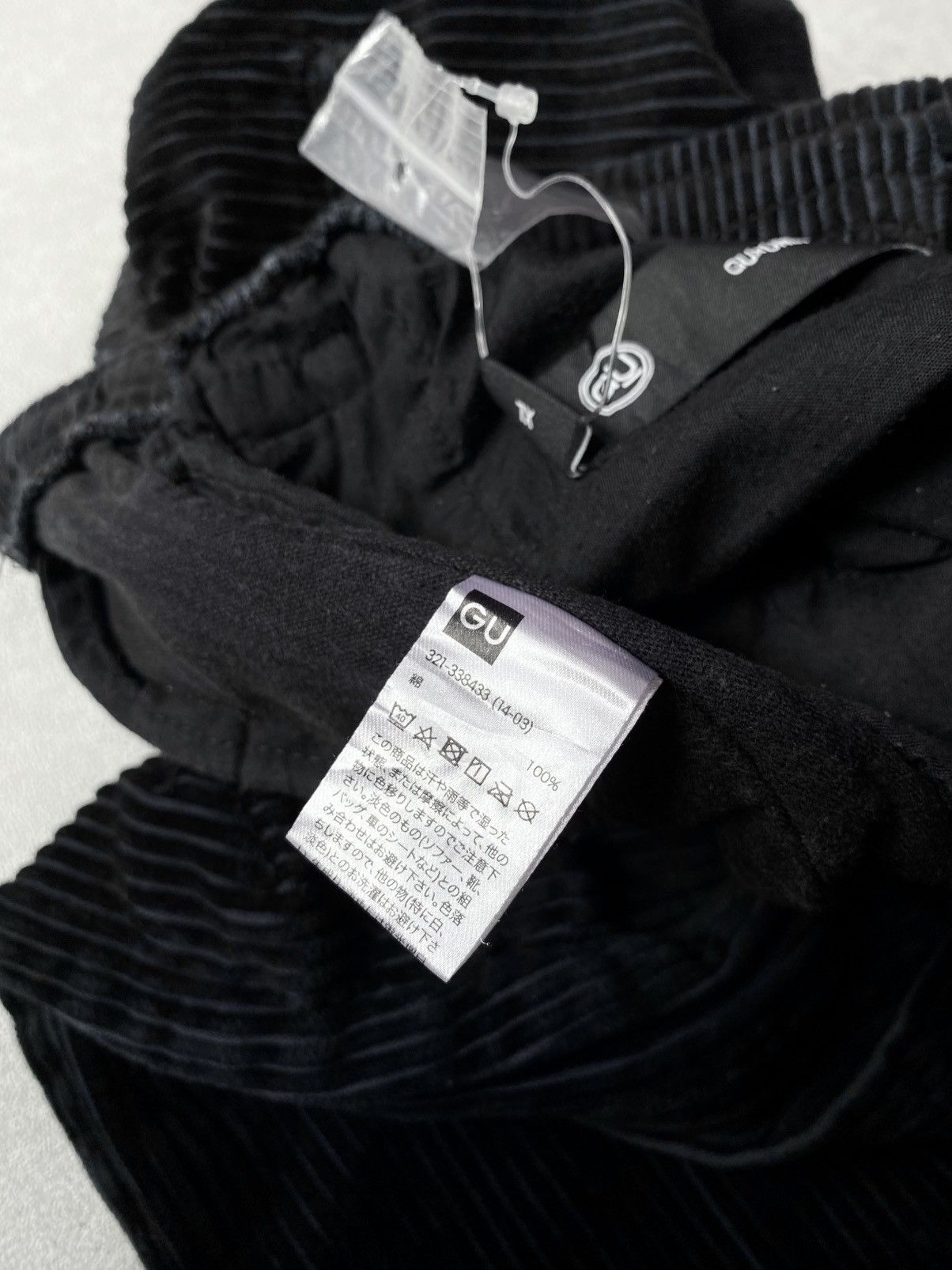 GU × Undercover GU x UNDERCOVER CORDUROY PANT BLACK Size US 34 / EU 50 - 14 Thumbnail