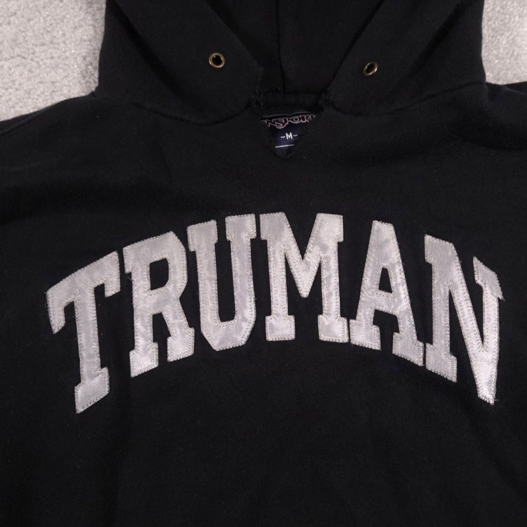 Jansport JanSport Truman Hoodie Mens M Black Pullover Fleece College Graphic Print Embroidered Logo Kangaroo Pocket Slim Fit Size US M / EU 48-50 / 2 - 4 Thumbnail