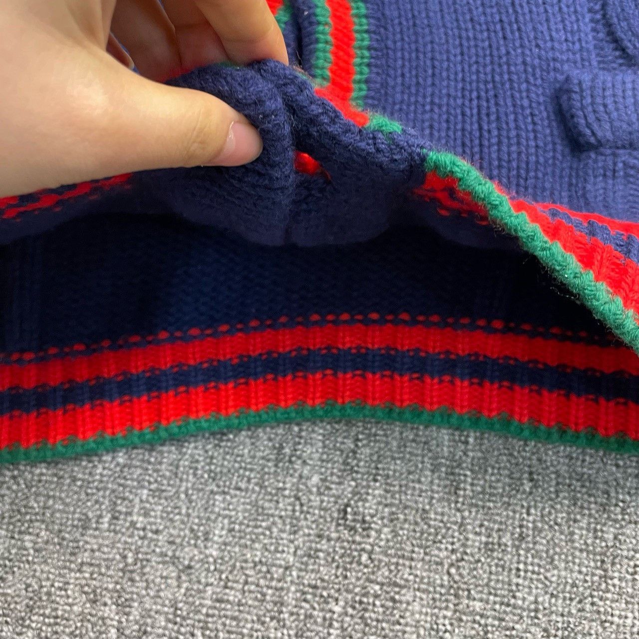 Gucci Gucci Blue, red and green cardigan sweater 2501-Nextarrow Size US S / EU 44-46 / 1 - 4 Thumbnail