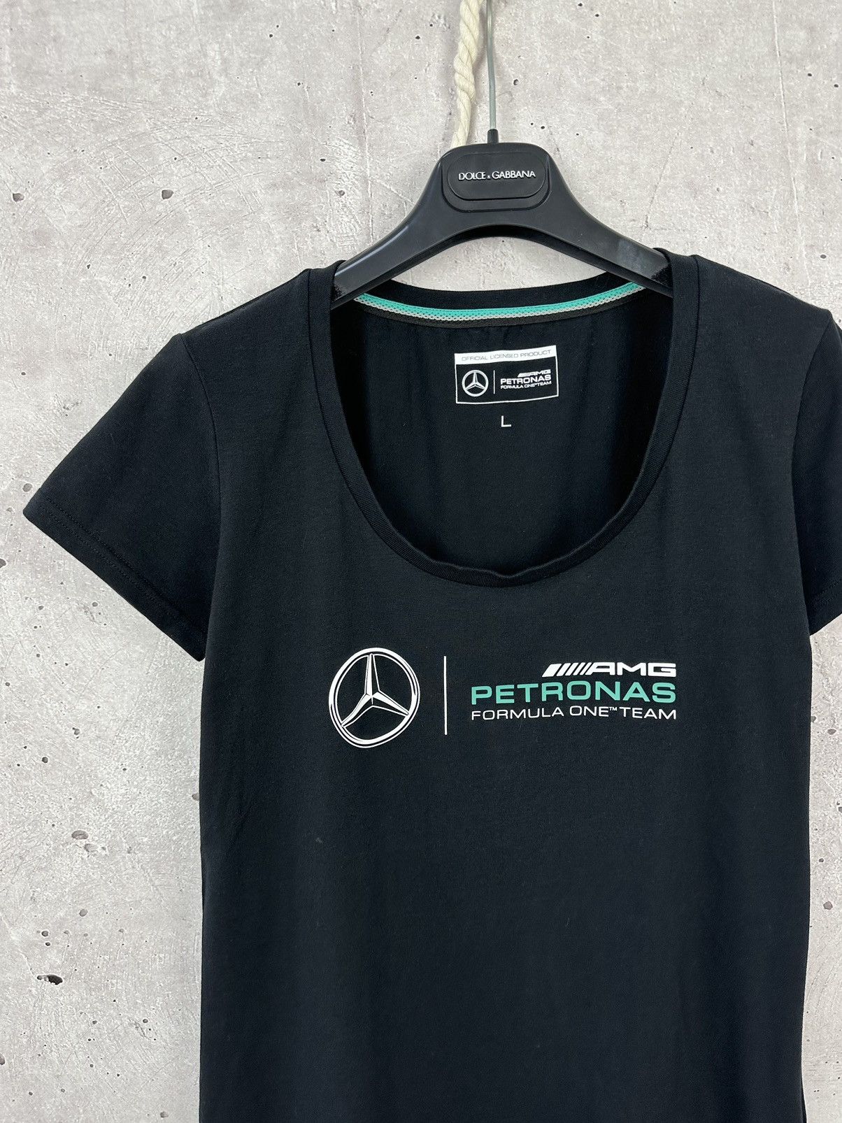 Mercedes-Benz Mercedes AMG Petronas Formula One Black Short Sleeve T-shirt Size L / US 10 / IT 46 - 2 Thumbnail