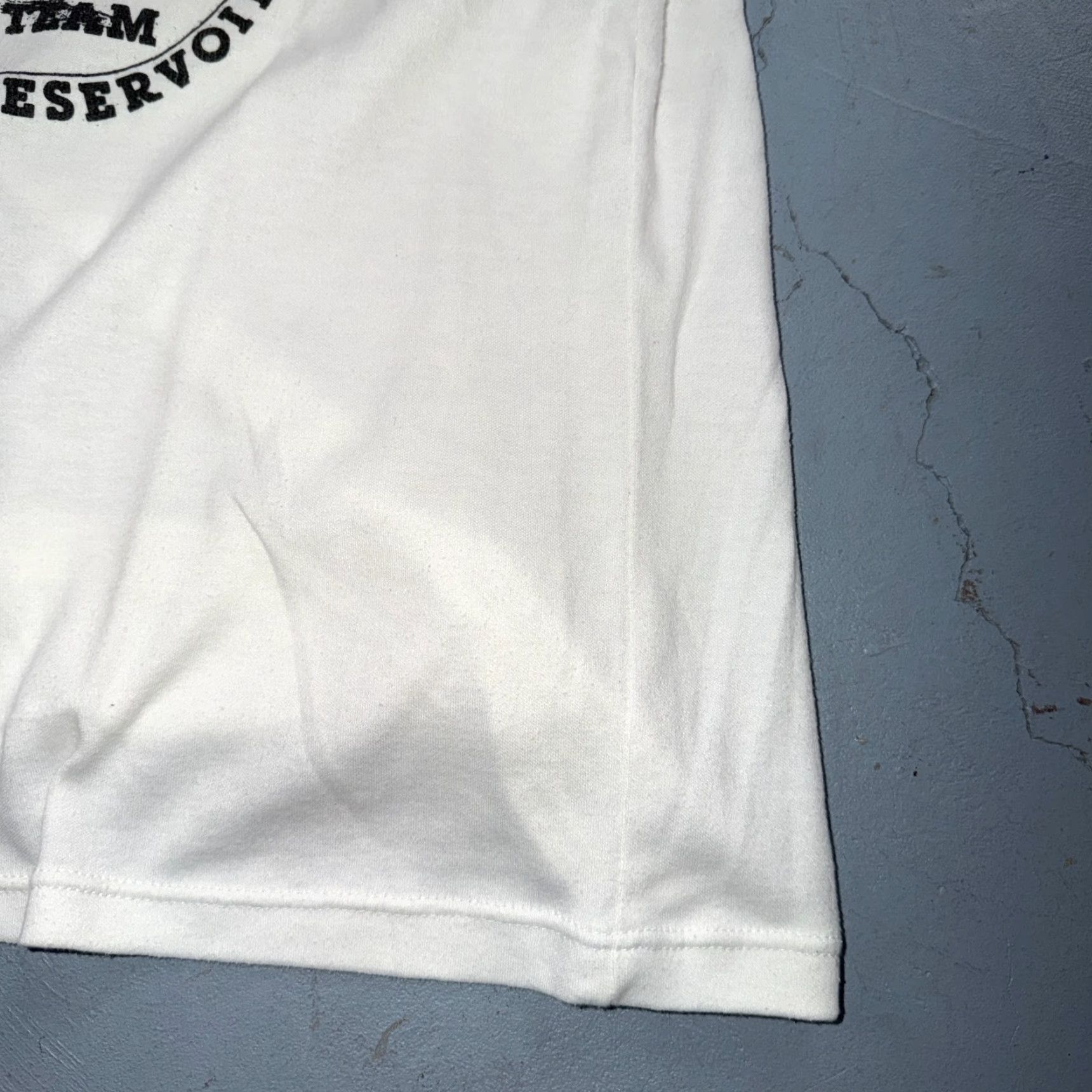 Cougar VINTAGE T-Shirt Men White Short Sleeve Crew Neck UNCA Leads Cougar Reservoir VTG Funny 90s Cats Fiesty 70s 80s 90s Size US S / EU 44-46 / 1 - 6 Thumbnail