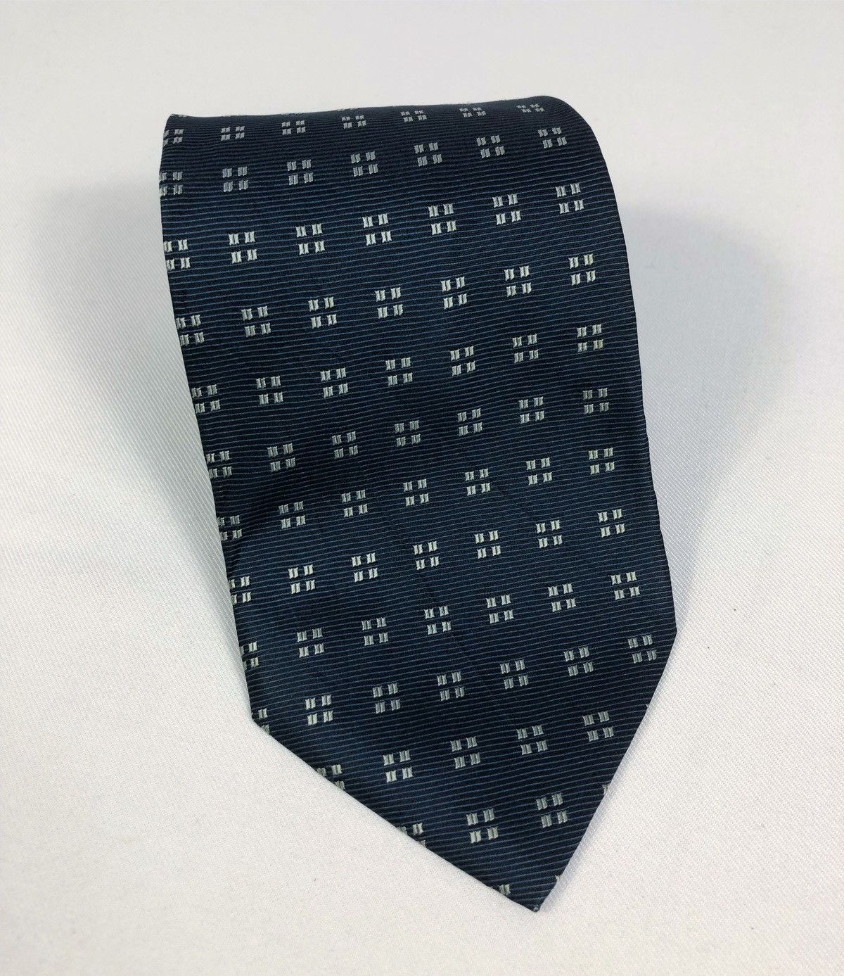 Yves Saint Laurent Rare Vintage Yves Saint Laurent YSL Silk Tie Size ONE SIZE - 1 Thumbnail