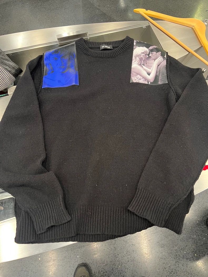 Raf Simons raf simons 19Aw blue velvet patch silhouette sweater Size US S / EU 44-46 / 1 - 1 Thumbnail