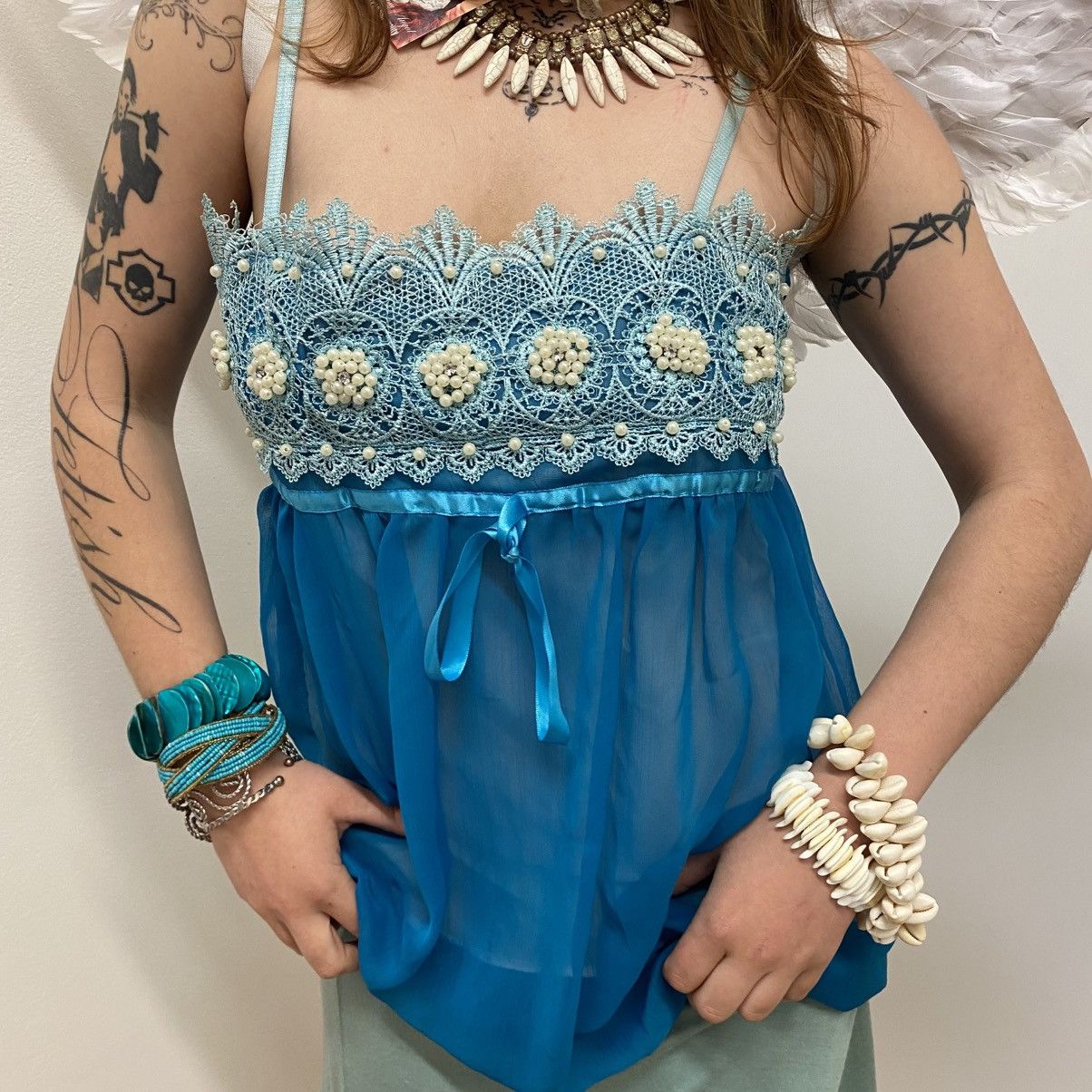 Vintage Bright blue vintage top with white beads Size S / US 4 / IT 40 - 3 Thumbnail