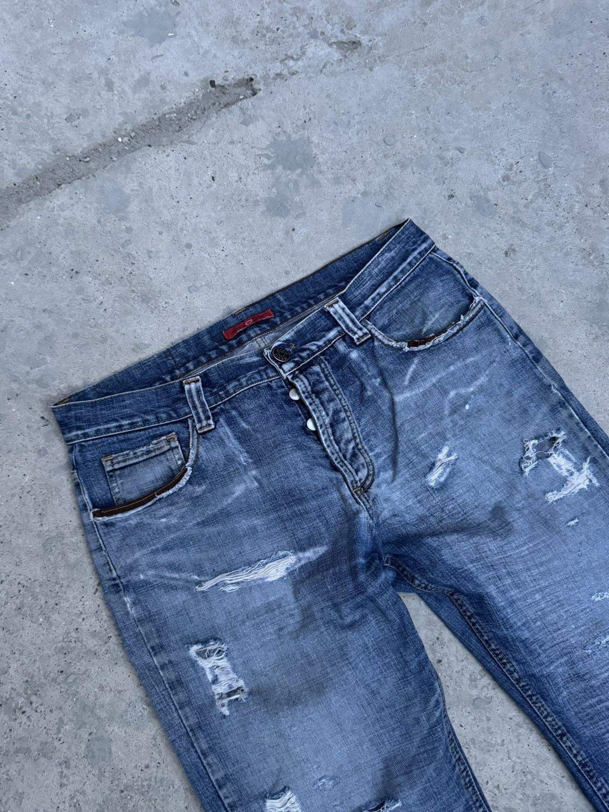 VINTAGE DISTRESSED WINGS DENIM JEANS