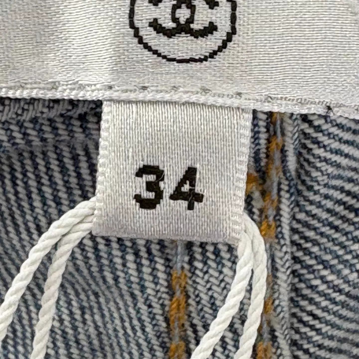 Chanel CHANEL SS22 Logo Graffiti All-over Print Jeans 34 Size 25" / US 0 / IT 36 - 4 Thumbnail