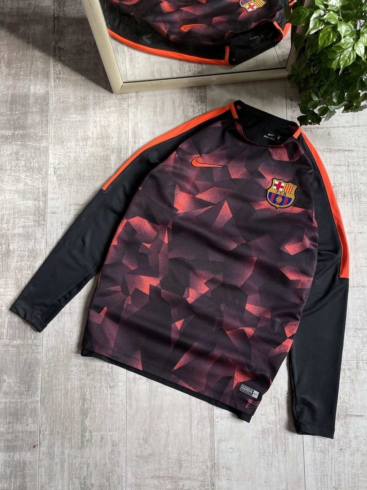 Nike Nike FC Barcelona 2017/2018 Long Sleeve Jersey Training Size US M / EU 48-50 / 2 - 4 Thumbnail