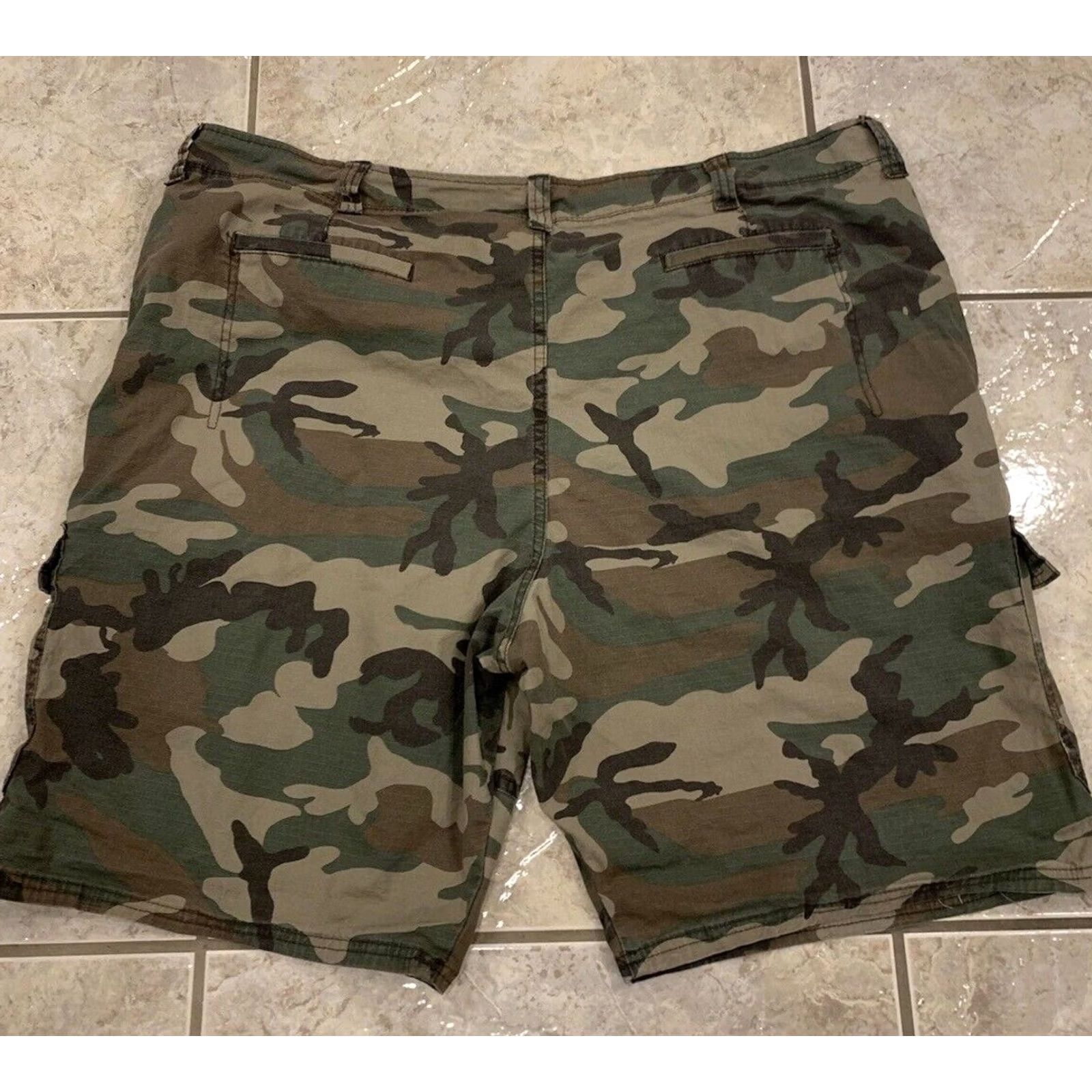 Wrangler VINTAGE Wrangler Cargo Shorts? No, not vintage. Size US 30 / EU 46 - 6 Thumbnail