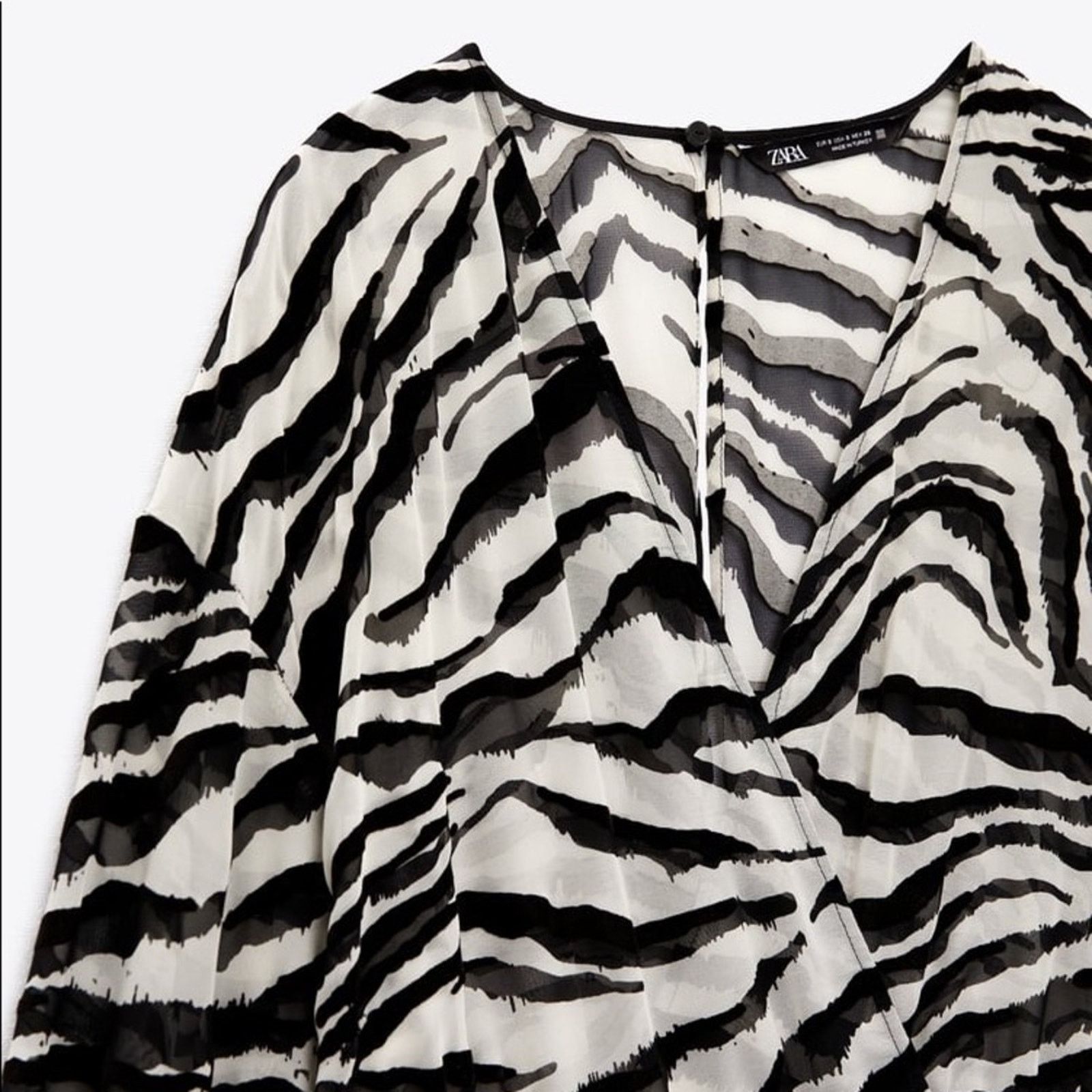 Zara ZARA BLOGGER FAVORITE ANIMAL PRINT MINI DRESS TIGER Size XS / US 0-2 / IT 36-38 - 10 Thumbnail