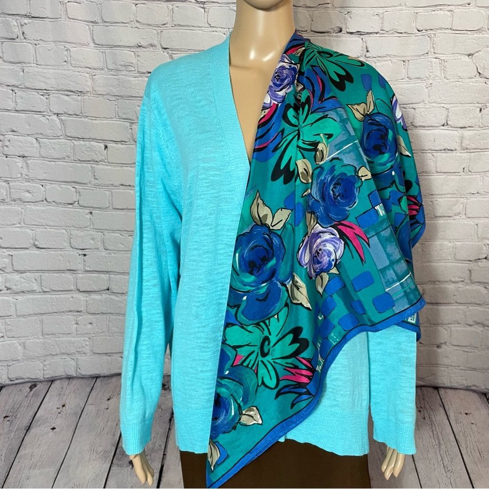 Albert Nipon Vintage Albert Nipon 100% Silk Floral Print Scarf 34" x 34" Size ONE SIZE - 1 Thumbnail