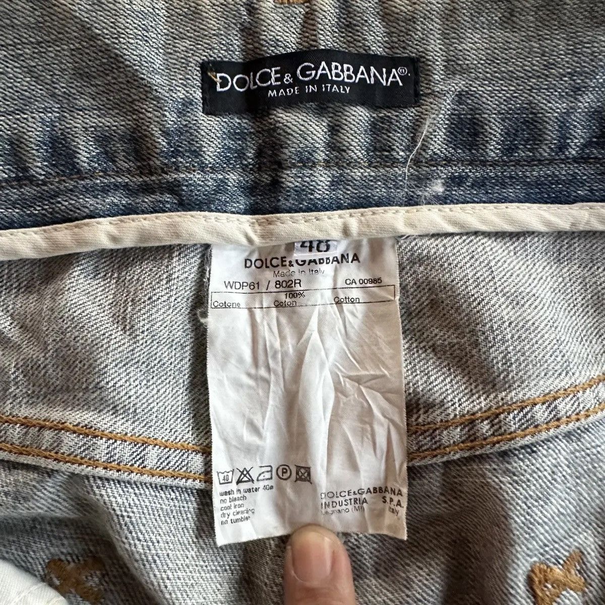 Dolce & Gabbana SICKSS 💥 VTG DOLCE&GABBANA DISTRESSED DENIM LIGHTWASH PANT Size US 34 / EU 50 - 12 Thumbnail