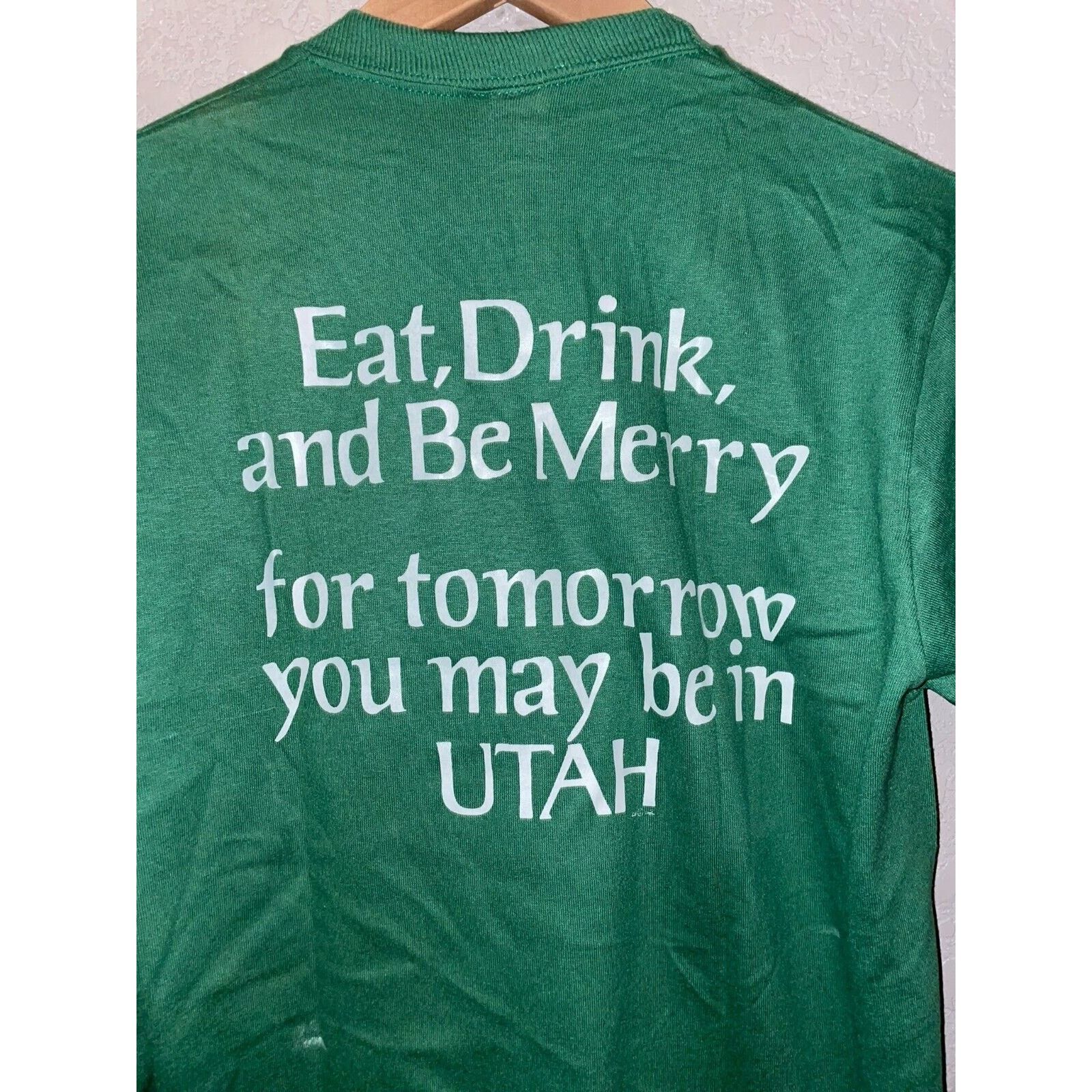 Jerzees Vintage Bah Humbug Shirt Christmas Eat Drink Be Merry Tee M Size US M / EU 48-50 / 2 - 10 Thumbnail