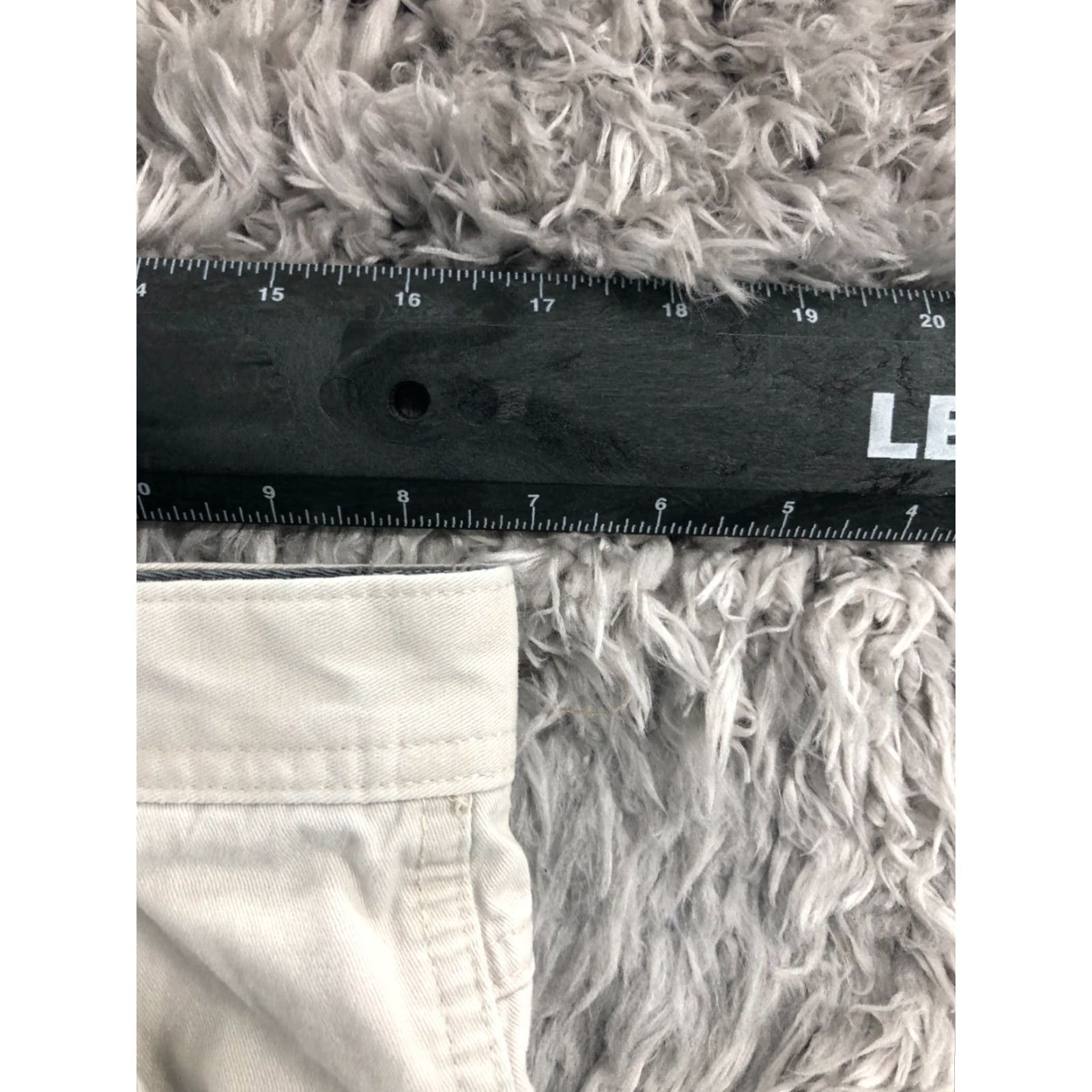 Wrangler Wrangler Cargo Shorts Mens Size 32 Mid Rise Beige Medium Wash 5-Pocket Logo Canvas Casual Denim? Size US 32 / EU 48 - 2 Thumbnail