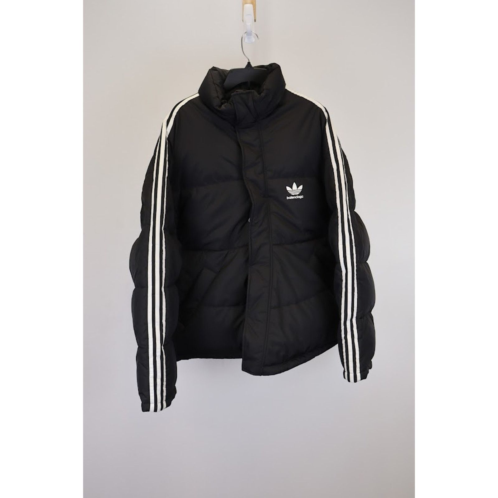 o1rshd1 Puffer Jacket in Black