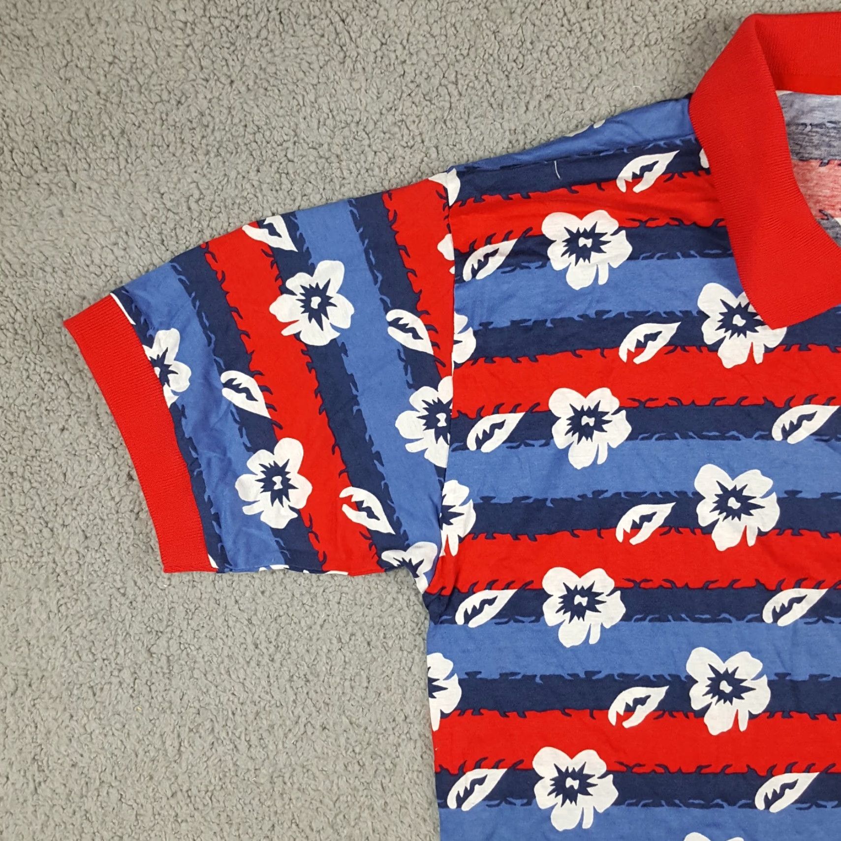 Vintage Vintage Antigua Women's Polo Shirt Medium Beach Surf Hawaiiana 90s Floral Striped Summer Size M / US 6-8 / IT 42-44 - 3 Thumbnail