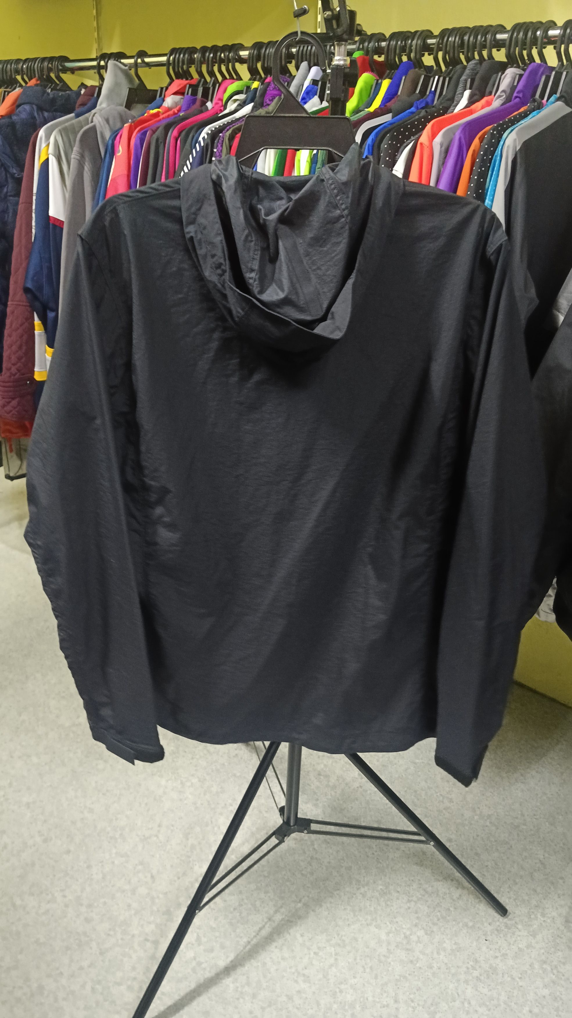 Helly Hansen Vintage Helly Hansen Packable Windbreaker Size US L / EU 52-54 / 3 - 2 Thumbnail