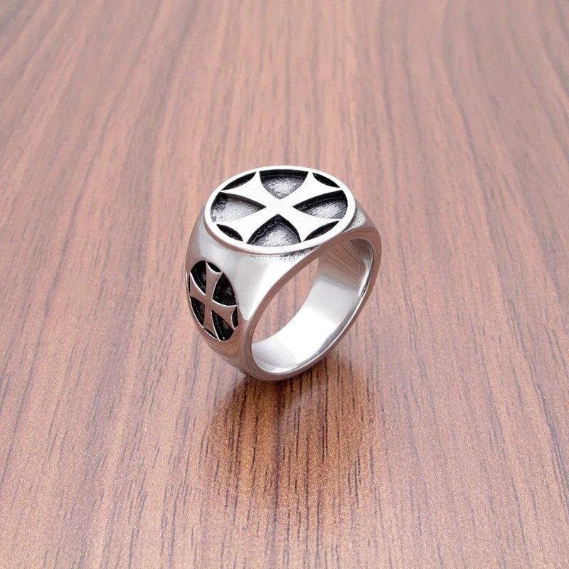Designer × Jewelry Iron Knights Cross Ring Size ONE SIZE - 1 Thumbnail