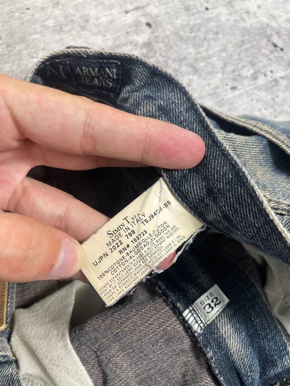 Armani Vintage Armani Jeans Faded Relaxed Fit Denim Y2K Size US 32 / EU 48 - 9 Thumbnail